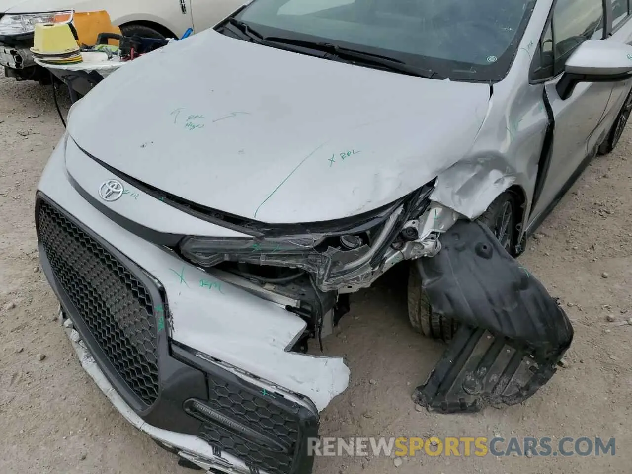 9 Photograph of a damaged car 5YFS4MCE3MP061950 TOYOTA COROLLA 2021
