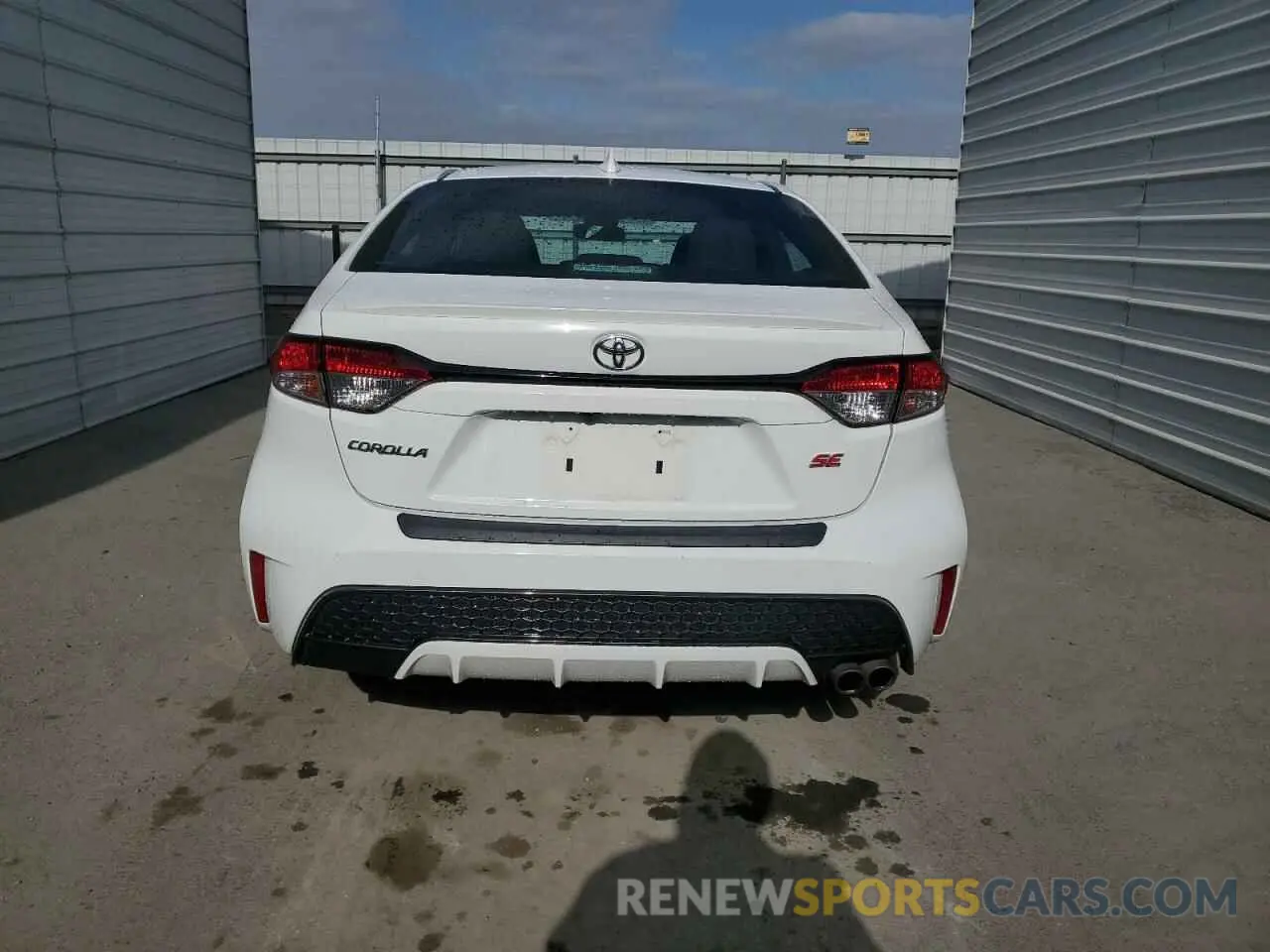 6 Photograph of a damaged car 5YFS4MCE3MP072639 TOYOTA COROLLA 2021
