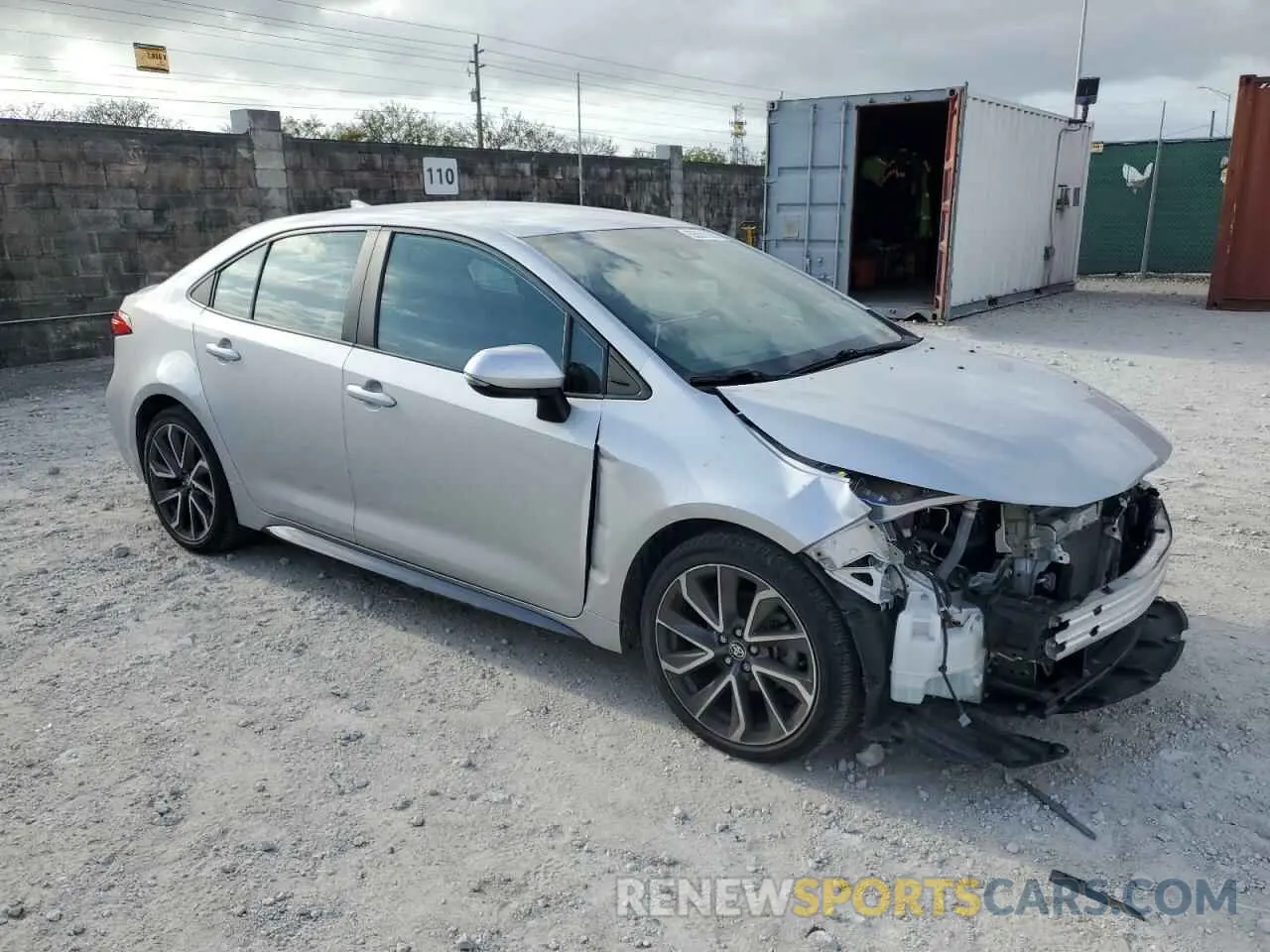 4 Photograph of a damaged car 5YFS4MCE4MP057731 TOYOTA COROLLA 2021