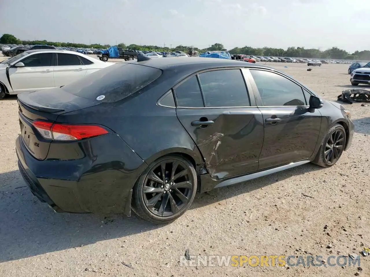 3 Фотография поврежденного автомобиля 5YFS4MCE4MP070608 TOYOTA COROLLA 2021