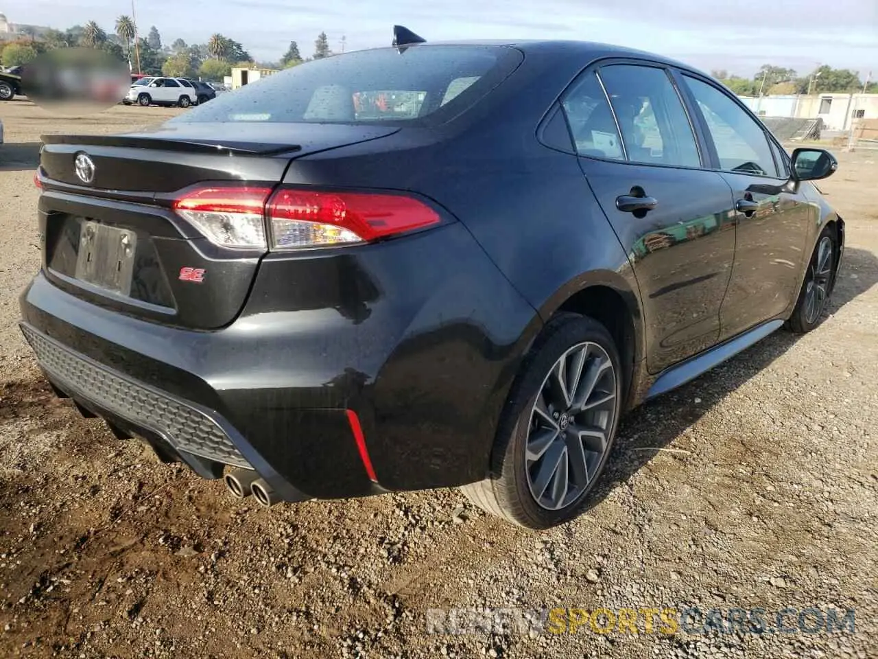 4 Photograph of a damaged car 5YFS4MCE5MP063683 TOYOTA COROLLA 2021