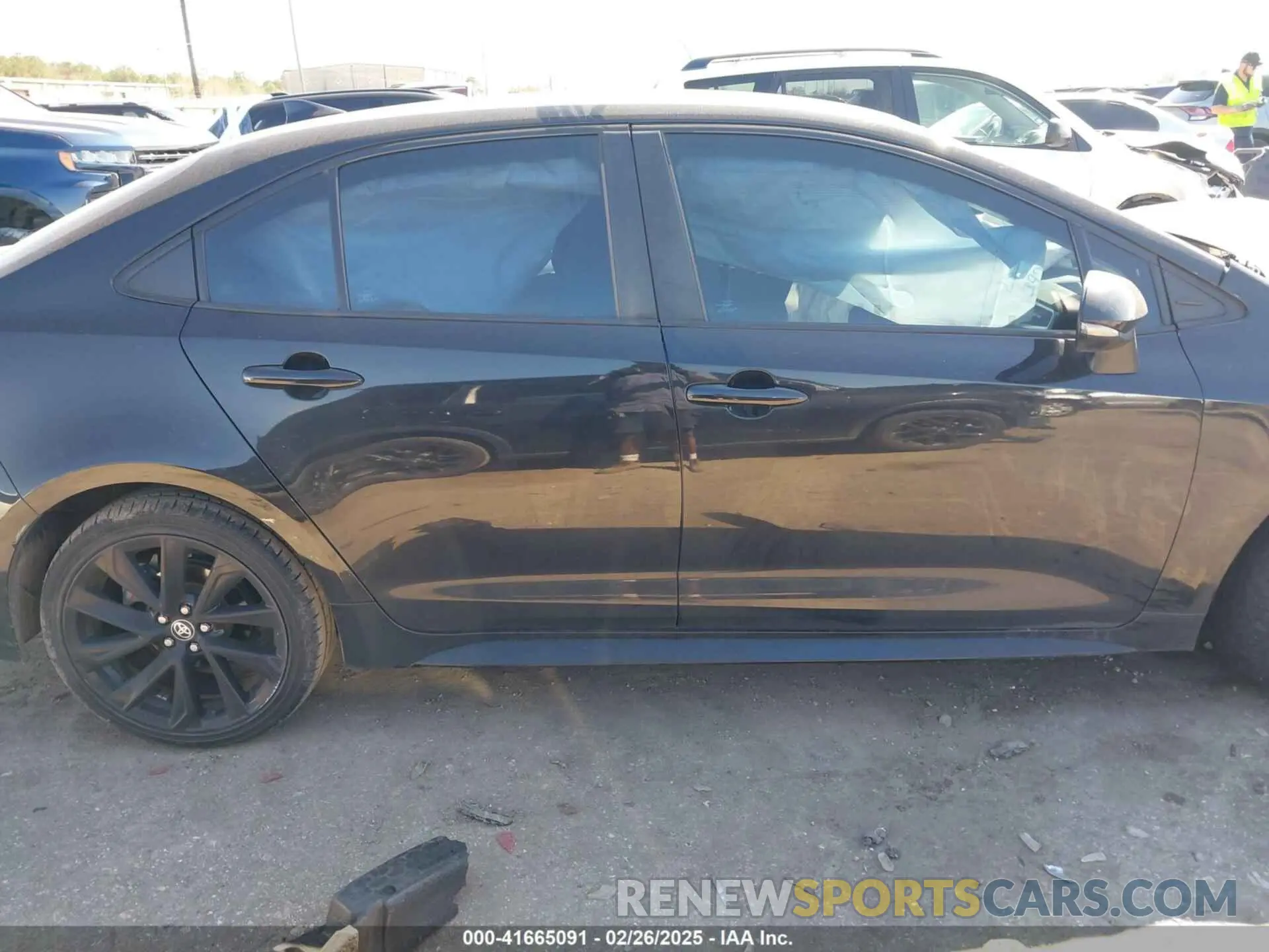 13 Photograph of a damaged car 5YFS4MCE7MP064608 TOYOTA COROLLA 2021