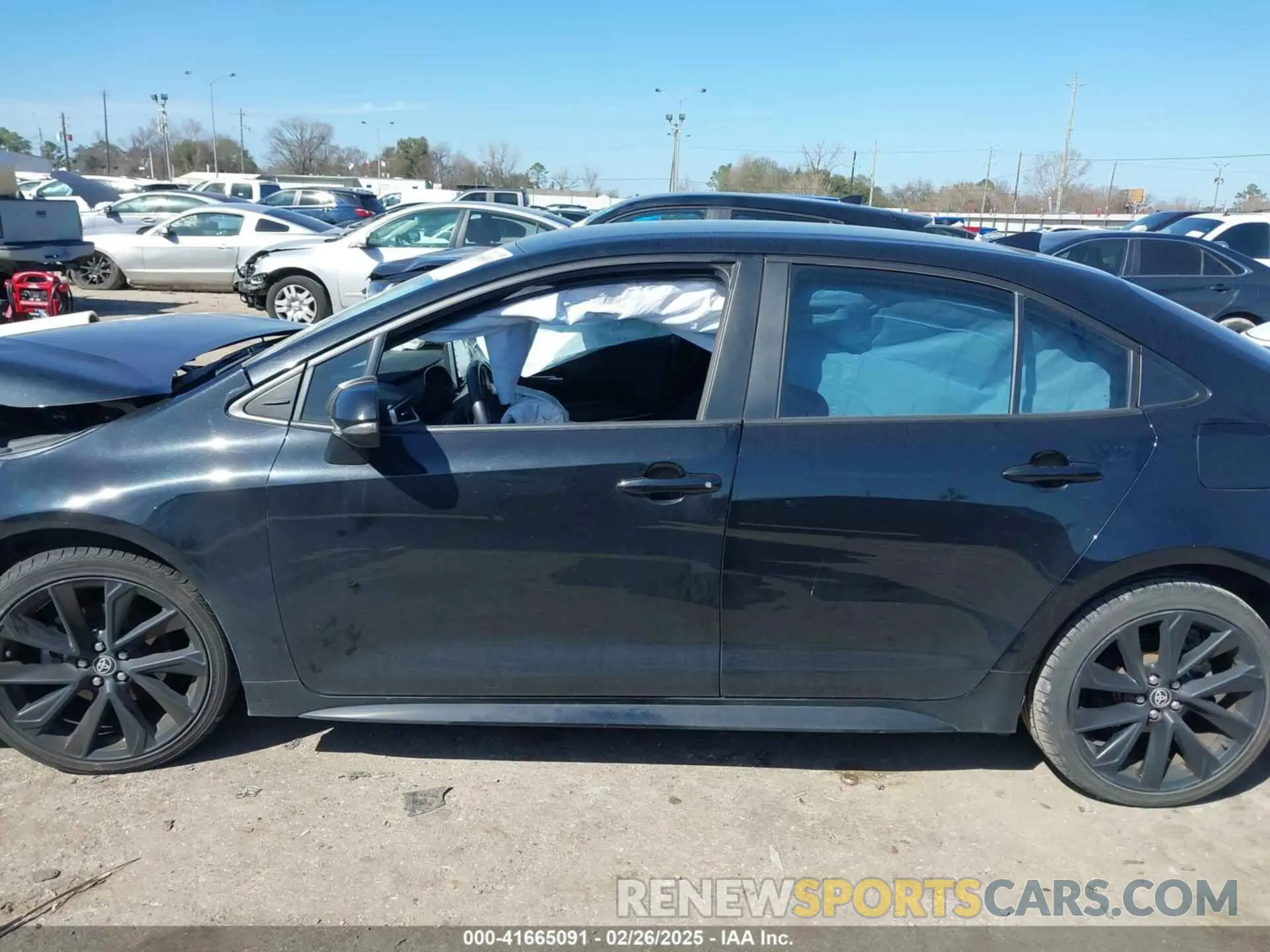 14 Photograph of a damaged car 5YFS4MCE7MP064608 TOYOTA COROLLA 2021