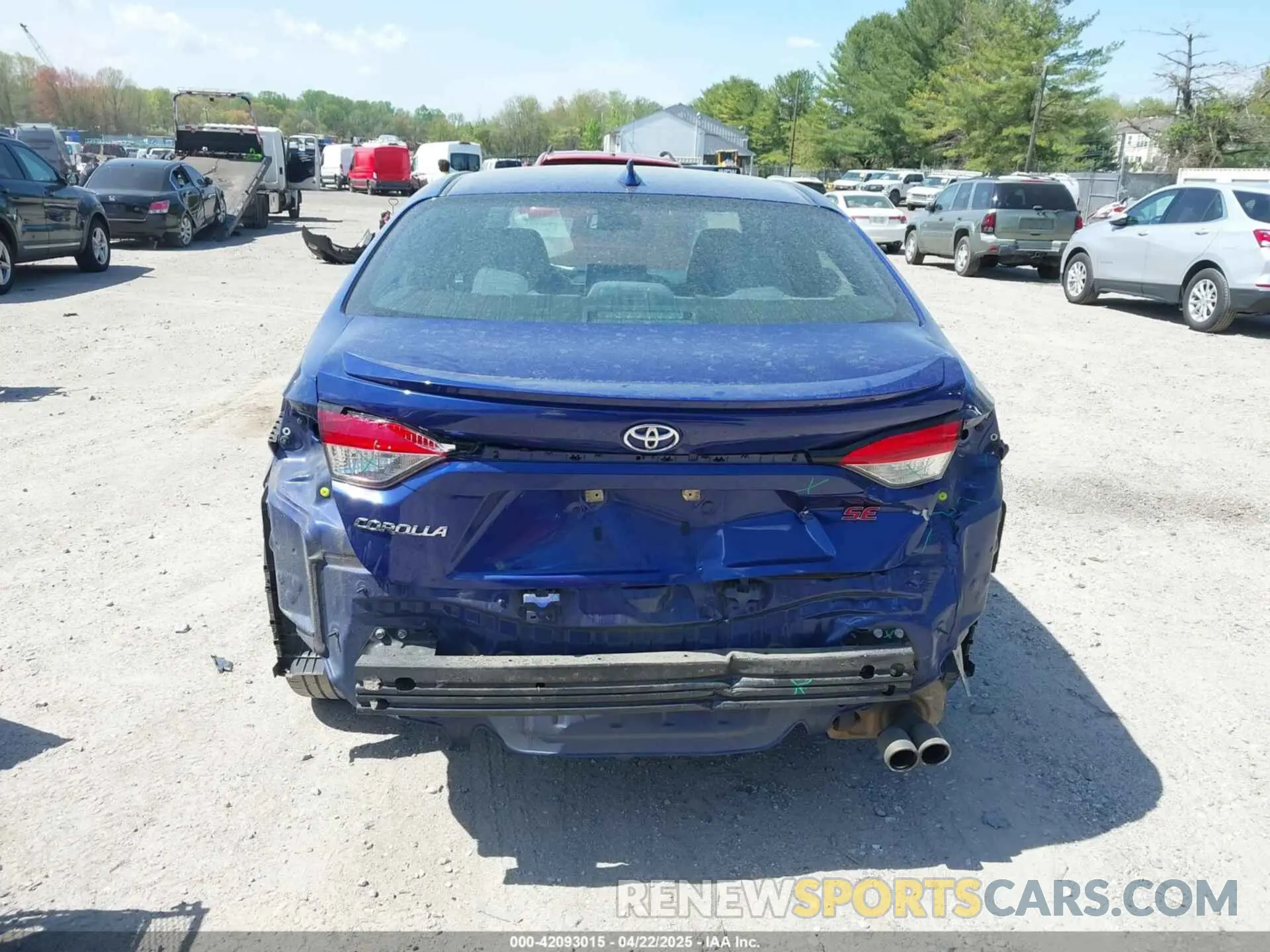 17 Photograph of a damaged car 5YFS4MCE7MP073230 TOYOTA COROLLA 2021