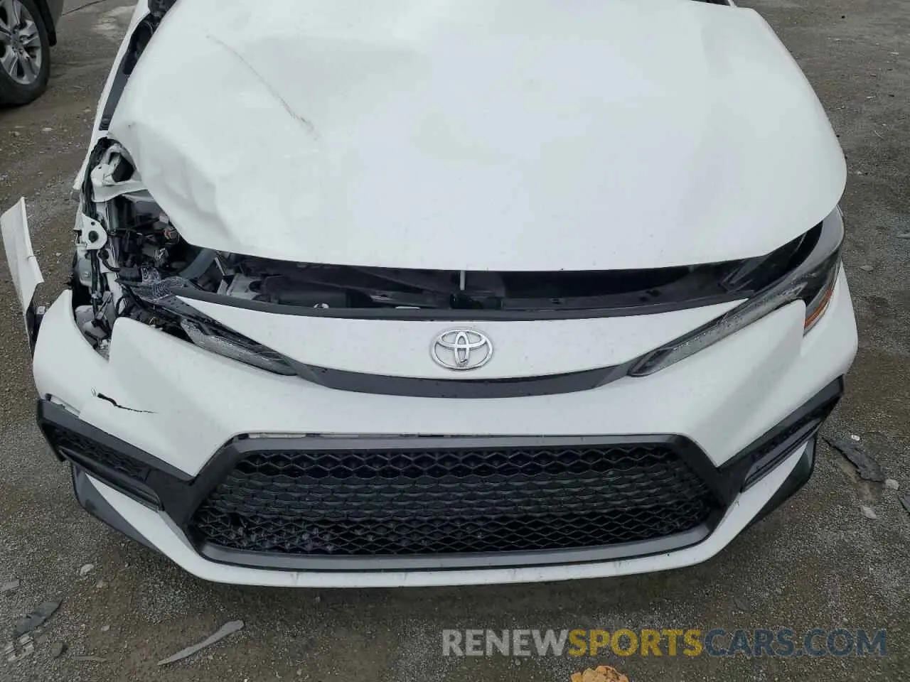 11 Photograph of a damaged car 5YFS4MCE8MP078341 TOYOTA COROLLA 2021