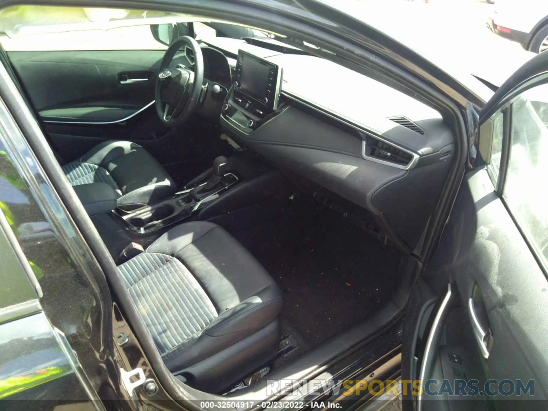5 Photograph of a damaged car 5YFT4MCE1MP096085 TOYOTA COROLLA 2021
