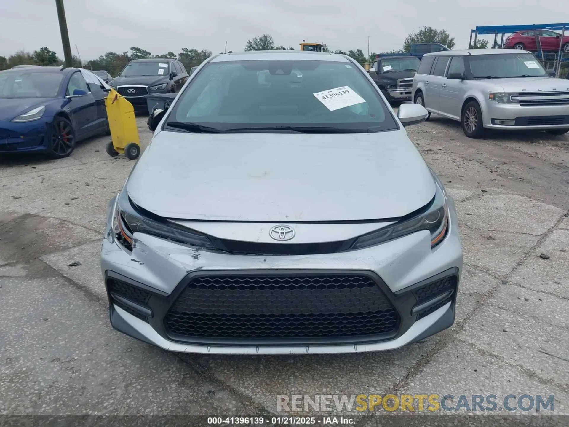 11 Photograph of a damaged car 5YFT4MCE4MP059192 TOYOTA COROLLA 2021