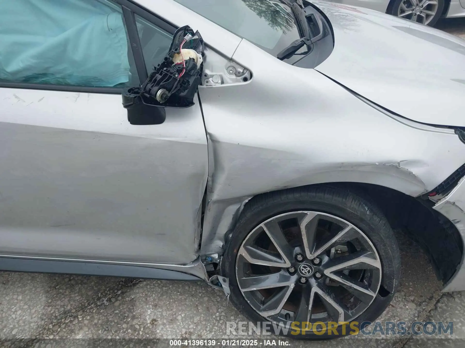 16 Photograph of a damaged car 5YFT4MCE4MP059192 TOYOTA COROLLA 2021