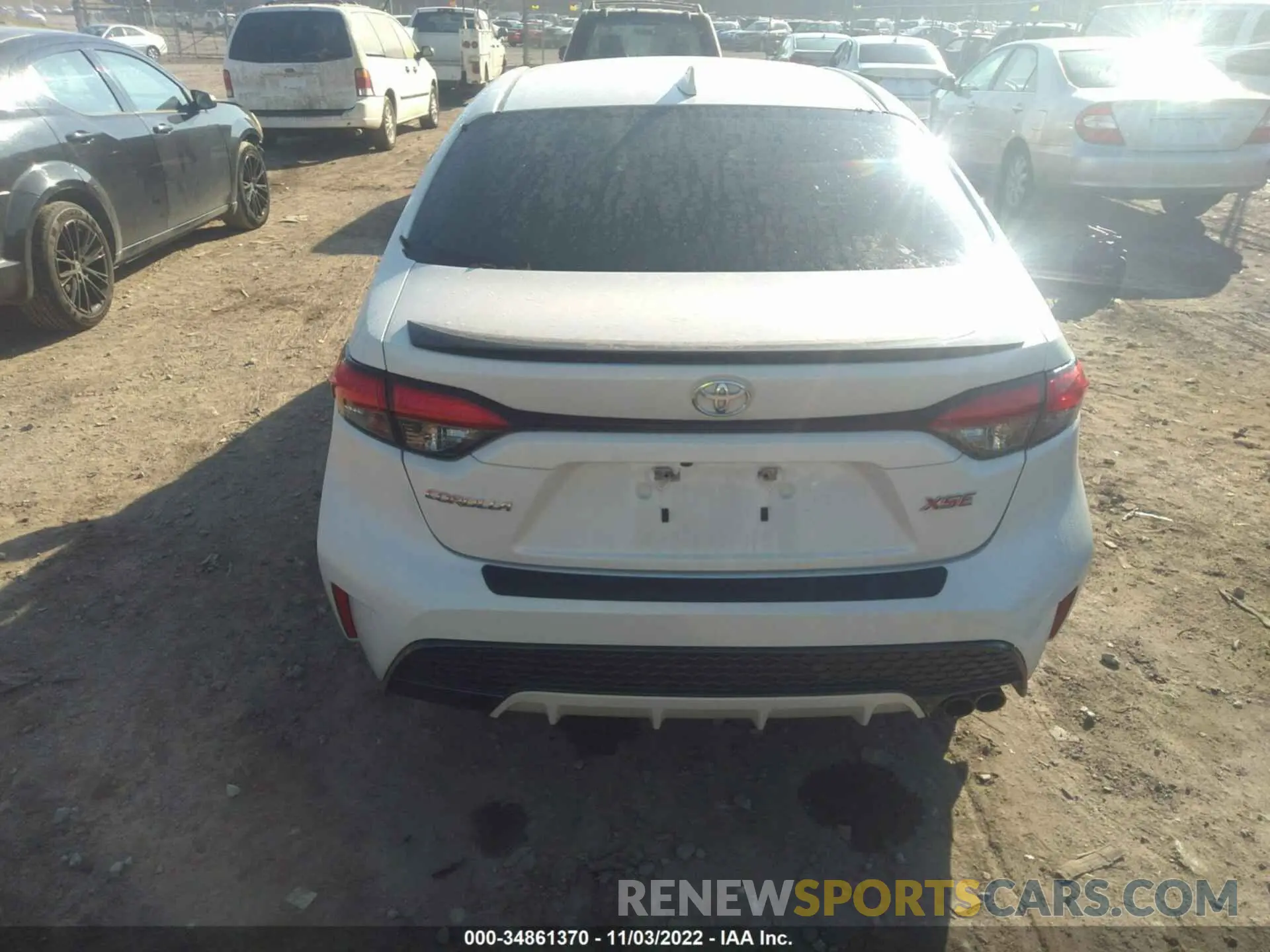 12 Photograph of a damaged car 5YFT4MCE6MP059775 TOYOTA COROLLA 2021