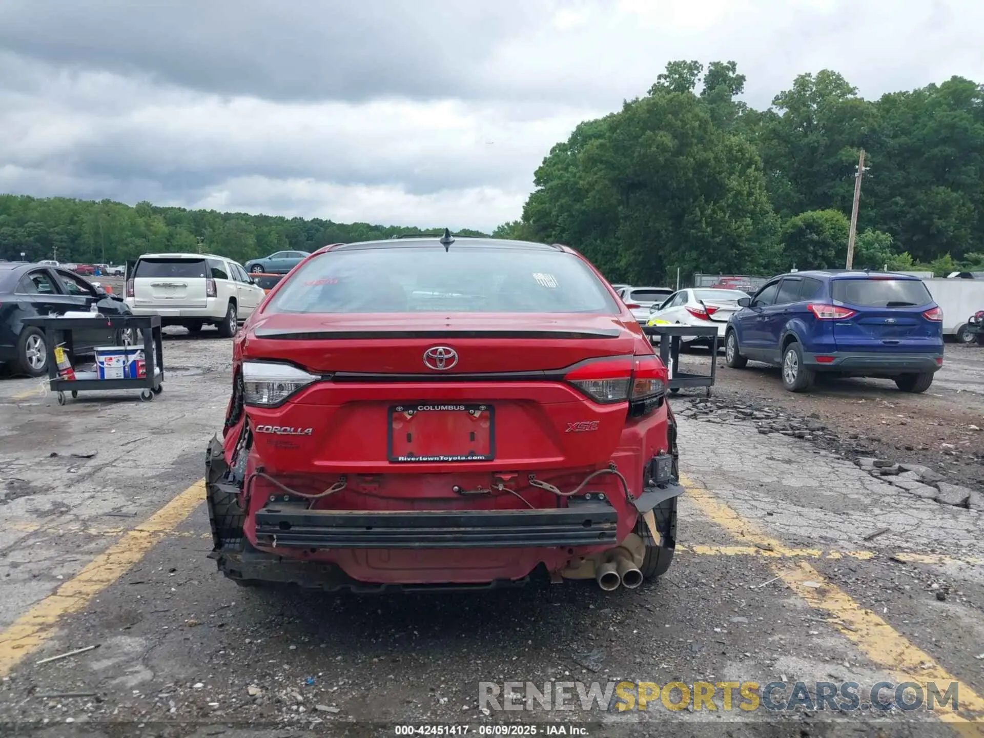 16 Photograph of a damaged car 5YFT4MCE7MP095443 TOYOTA COROLLA 2021