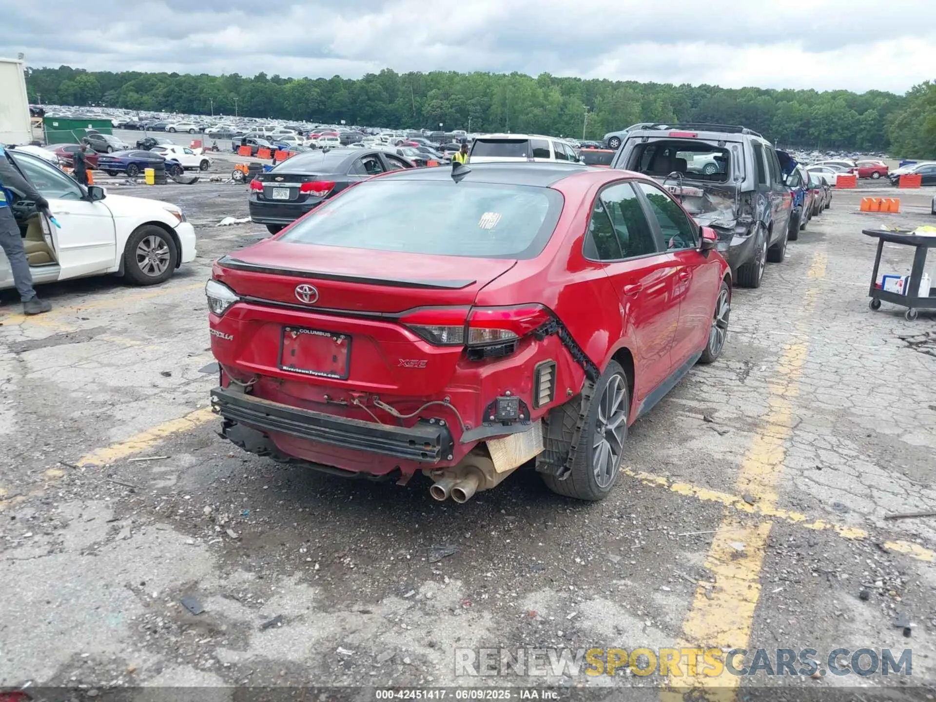 4 Photograph of a damaged car 5YFT4MCE7MP095443 TOYOTA COROLLA 2021