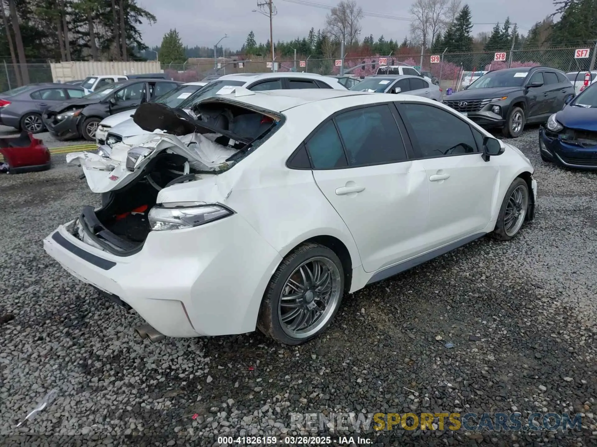 4 Photograph of a damaged car 5YFT4MCE8MP089733 TOYOTA COROLLA 2021