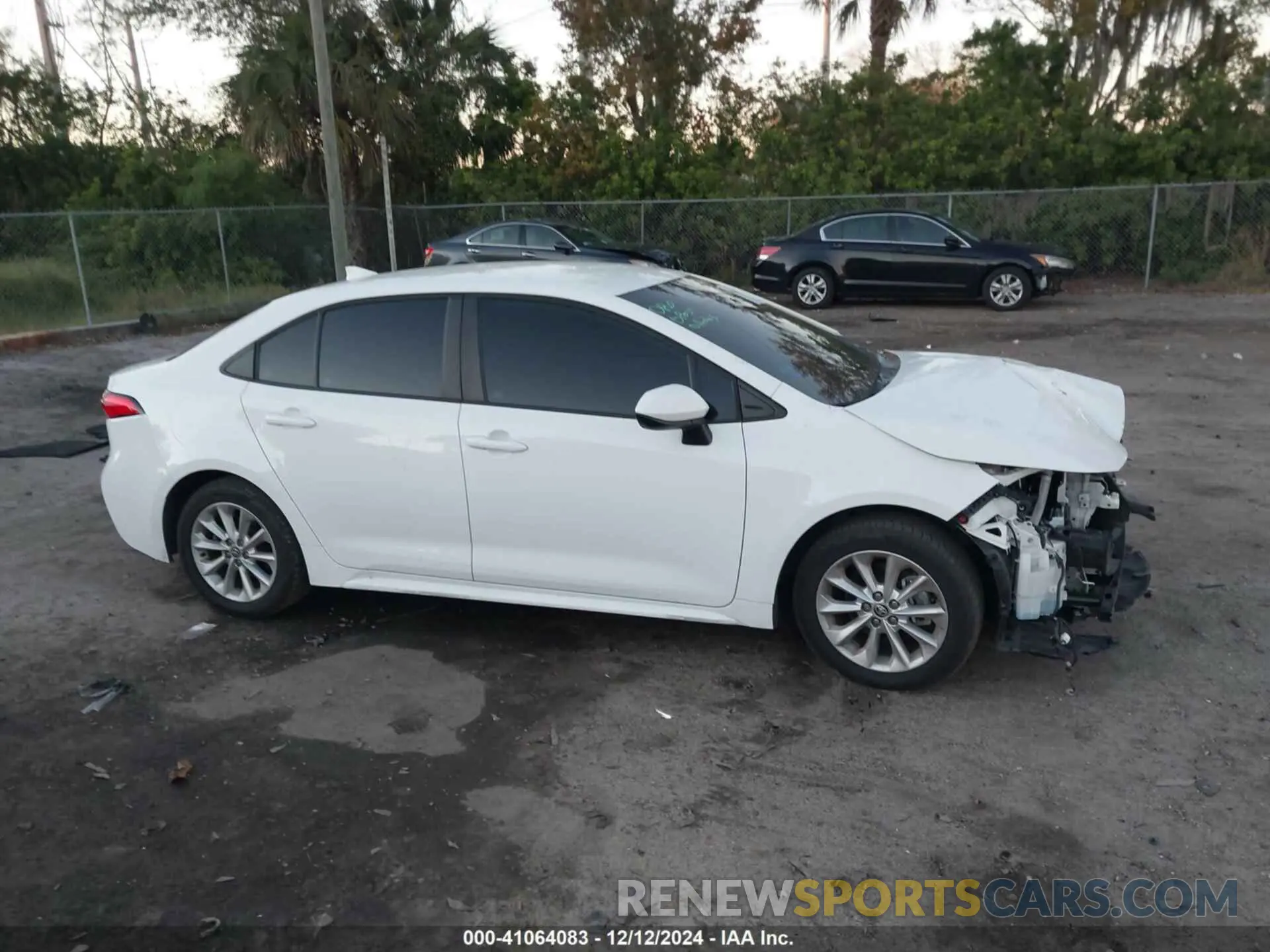 14 Фотография поврежденного автомобиля 5YFVPMAE3MP228587 TOYOTA COROLLA 2021