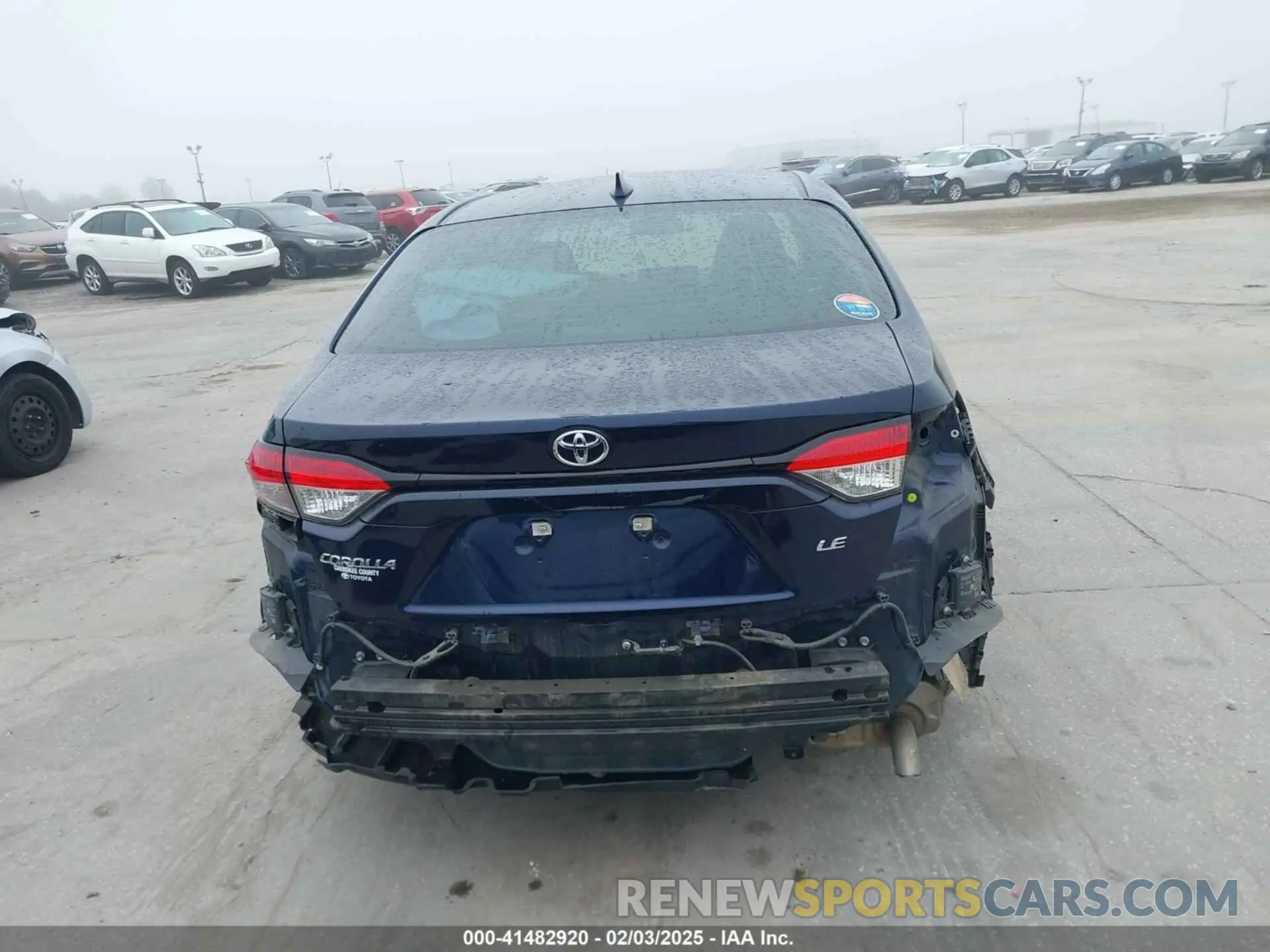 17 Photograph of a damaged car 5YFVPMAE9MP215567 TOYOTA COROLLA 2021