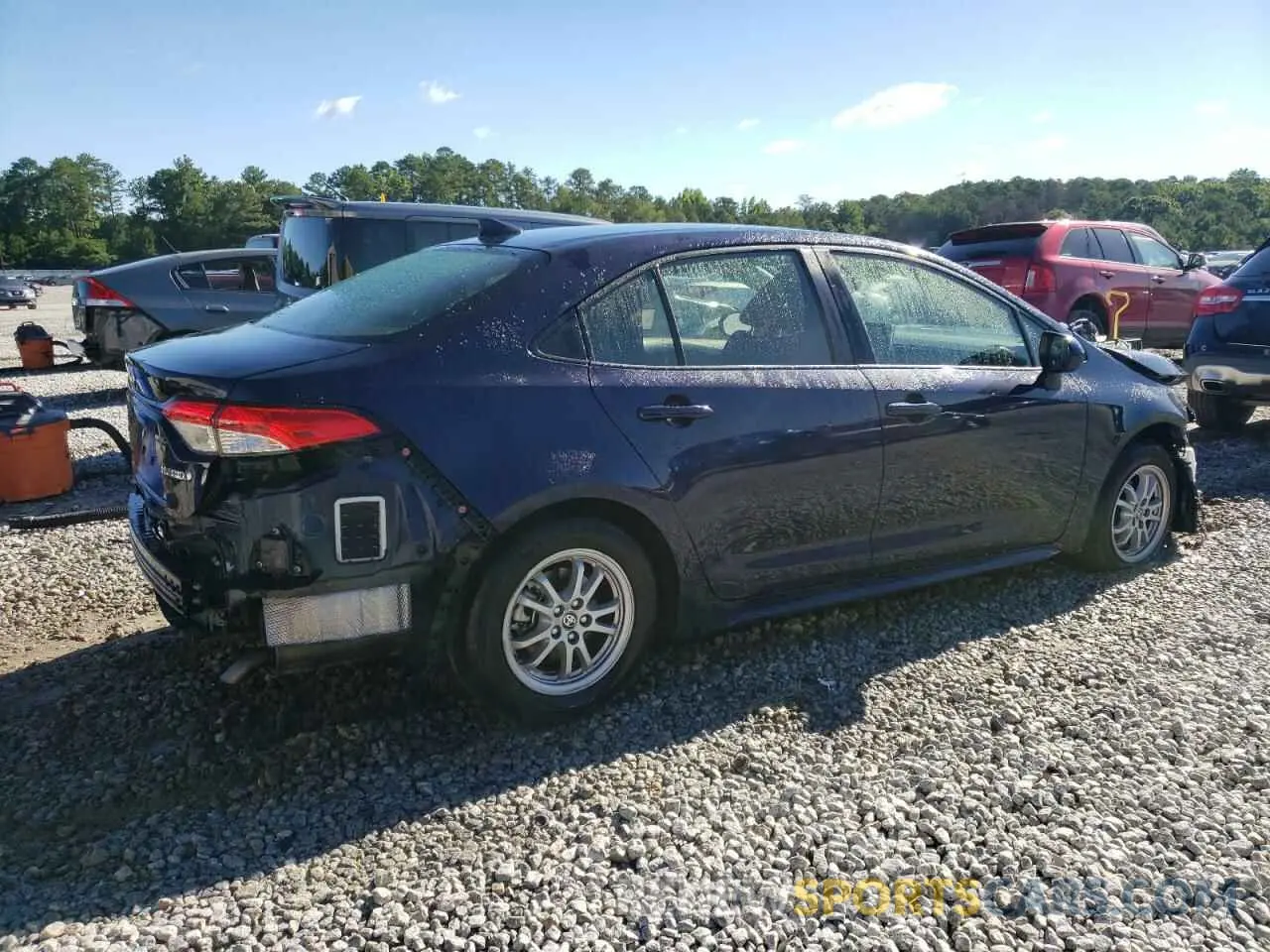 3 Photograph of a damaged car JTDEAMDE0MJ026856 TOYOTA COROLLA 2021