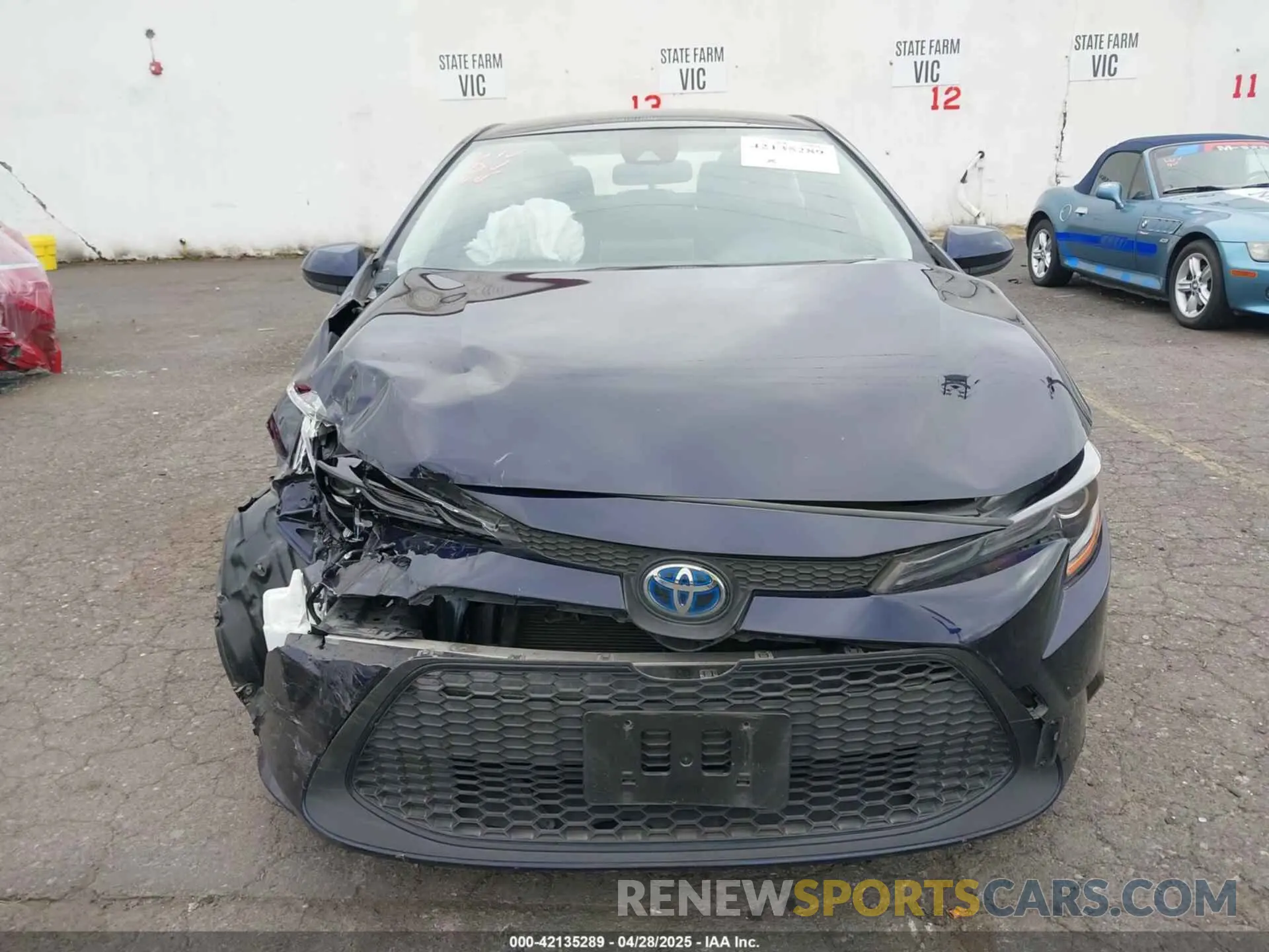 11 Photograph of a damaged car JTDEAMDE1MJ001447 TOYOTA COROLLA 2021
