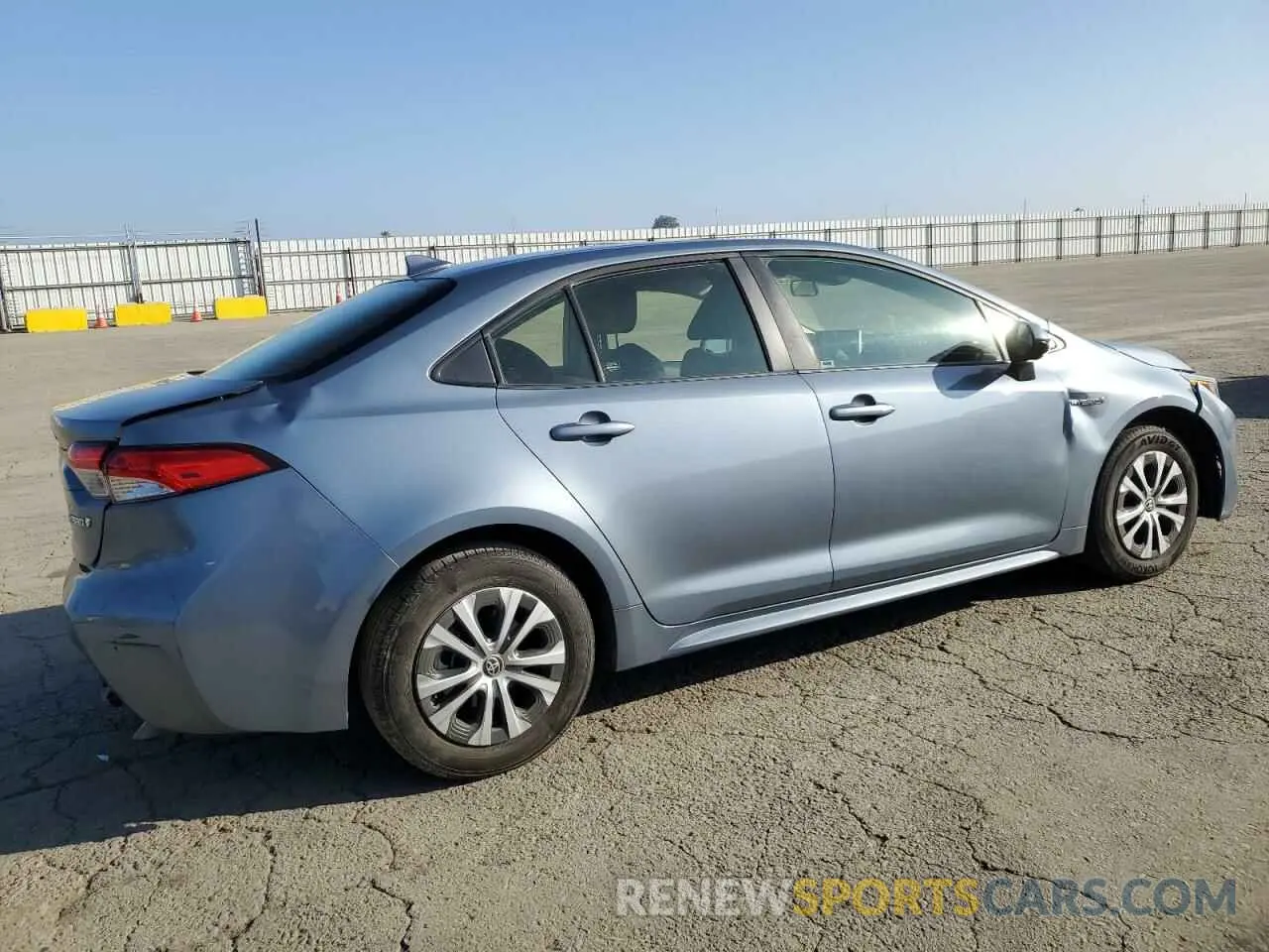 3 Photograph of a damaged car JTDEAMDE1MJ020175 TOYOTA COROLLA 2021