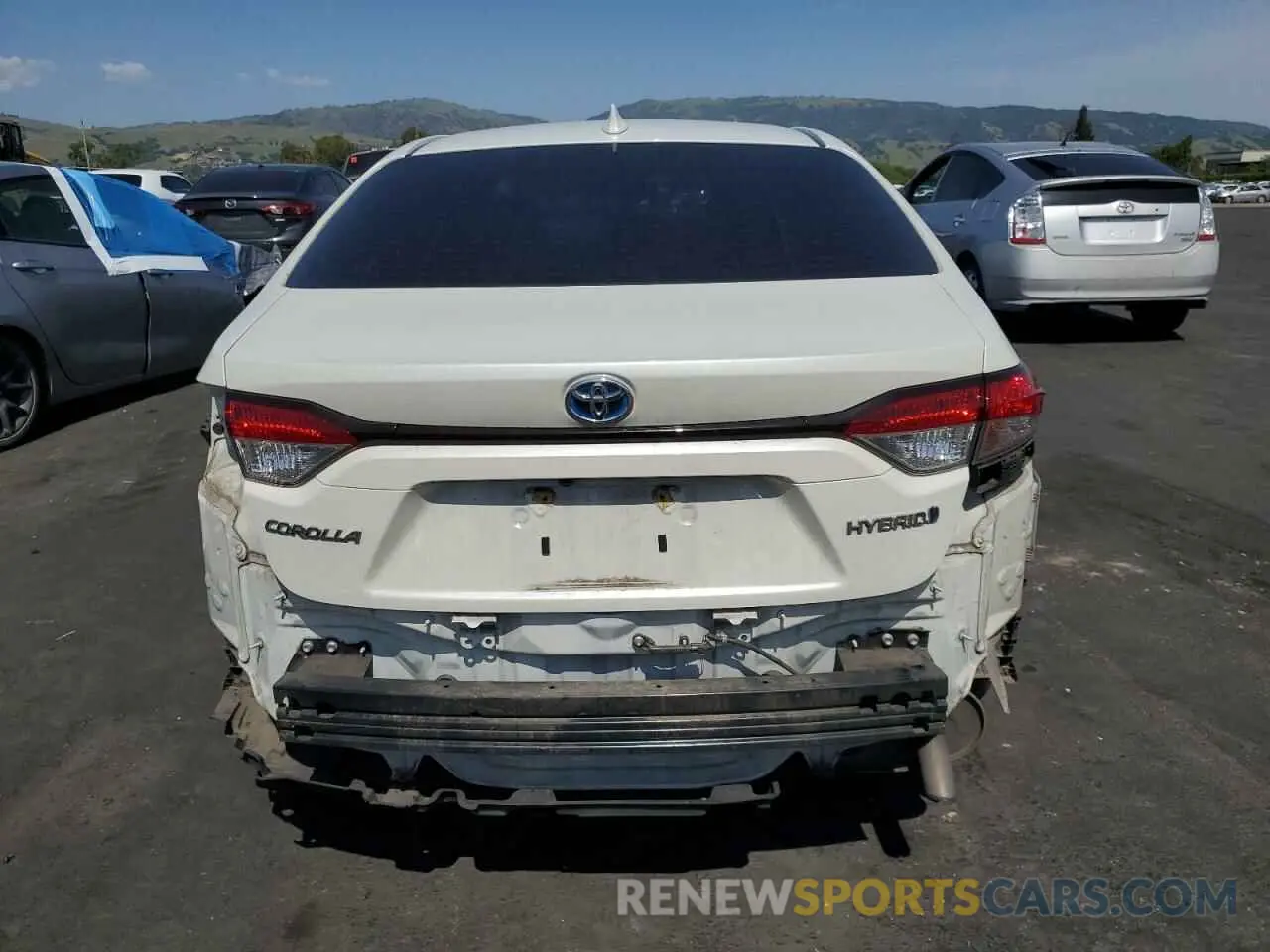 6 Photograph of a damaged car JTDEAMDE2MJ016281 TOYOTA COROLLA 2021