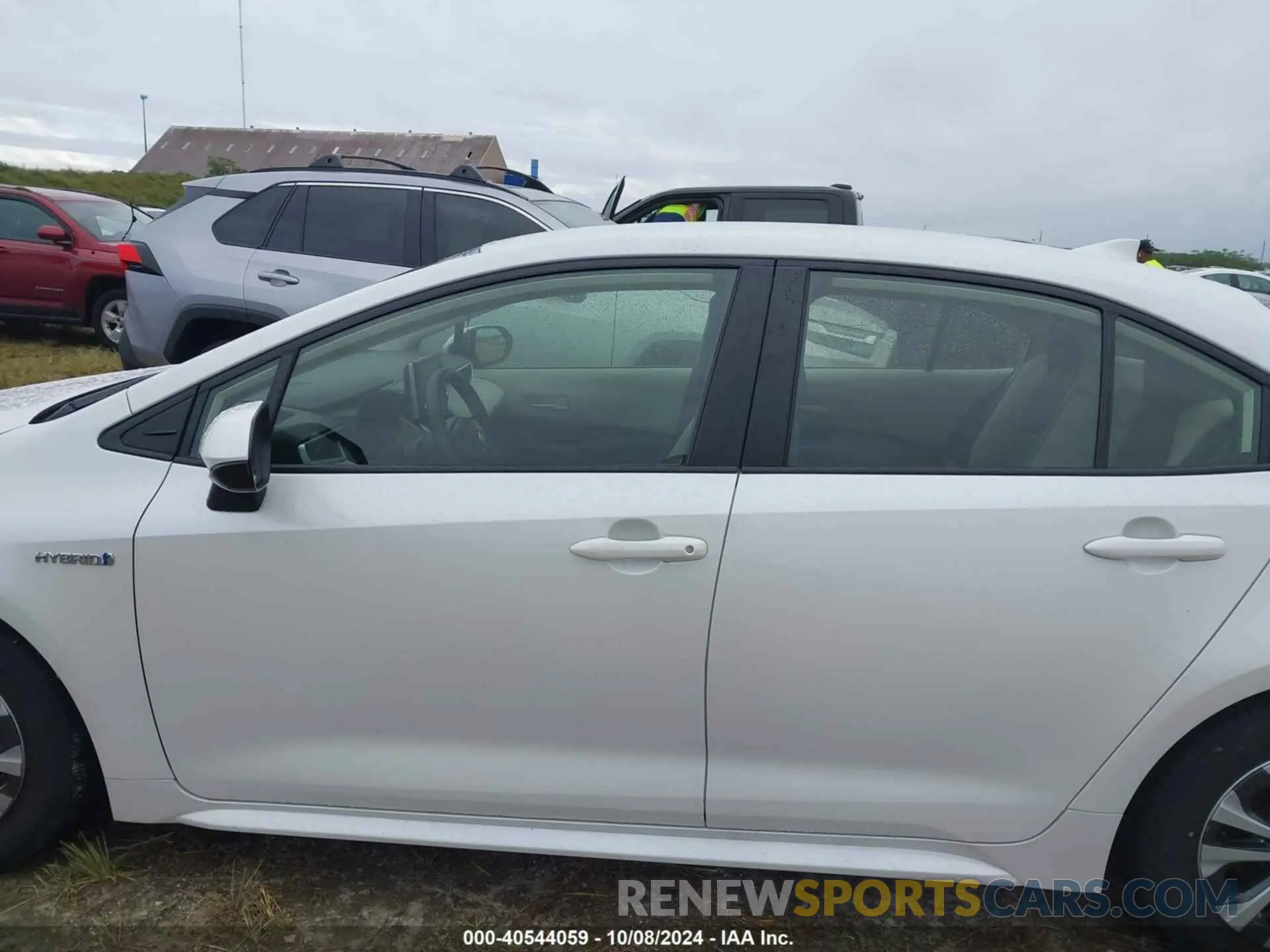 13 Photograph of a damaged car JTDEAMDE2MJ030522 TOYOTA COROLLA 2021
