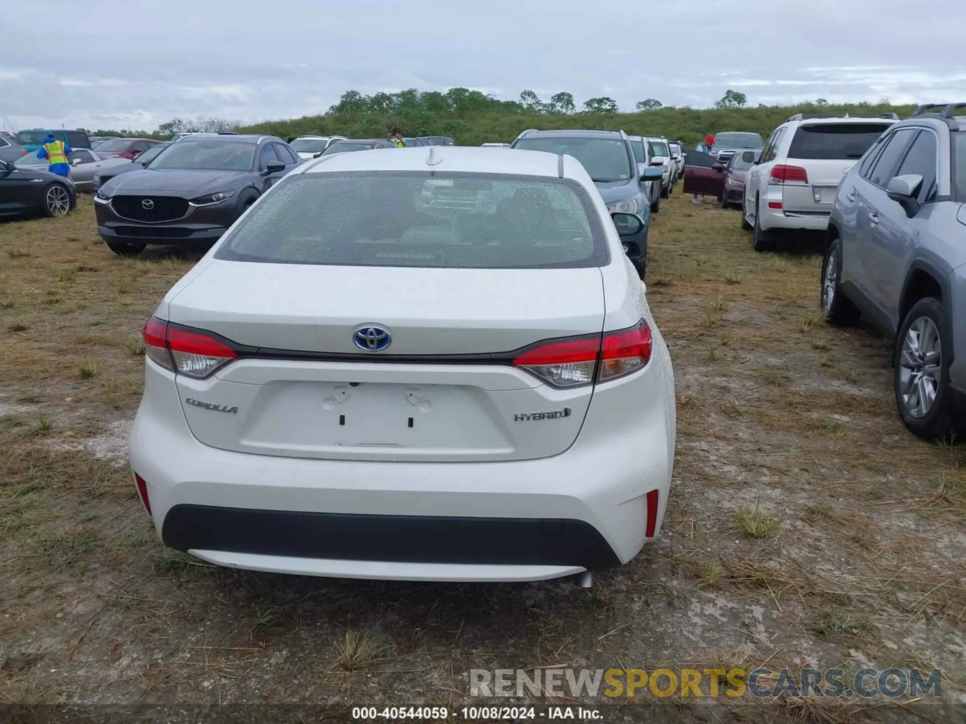 15 Photograph of a damaged car JTDEAMDE2MJ030522 TOYOTA COROLLA 2021