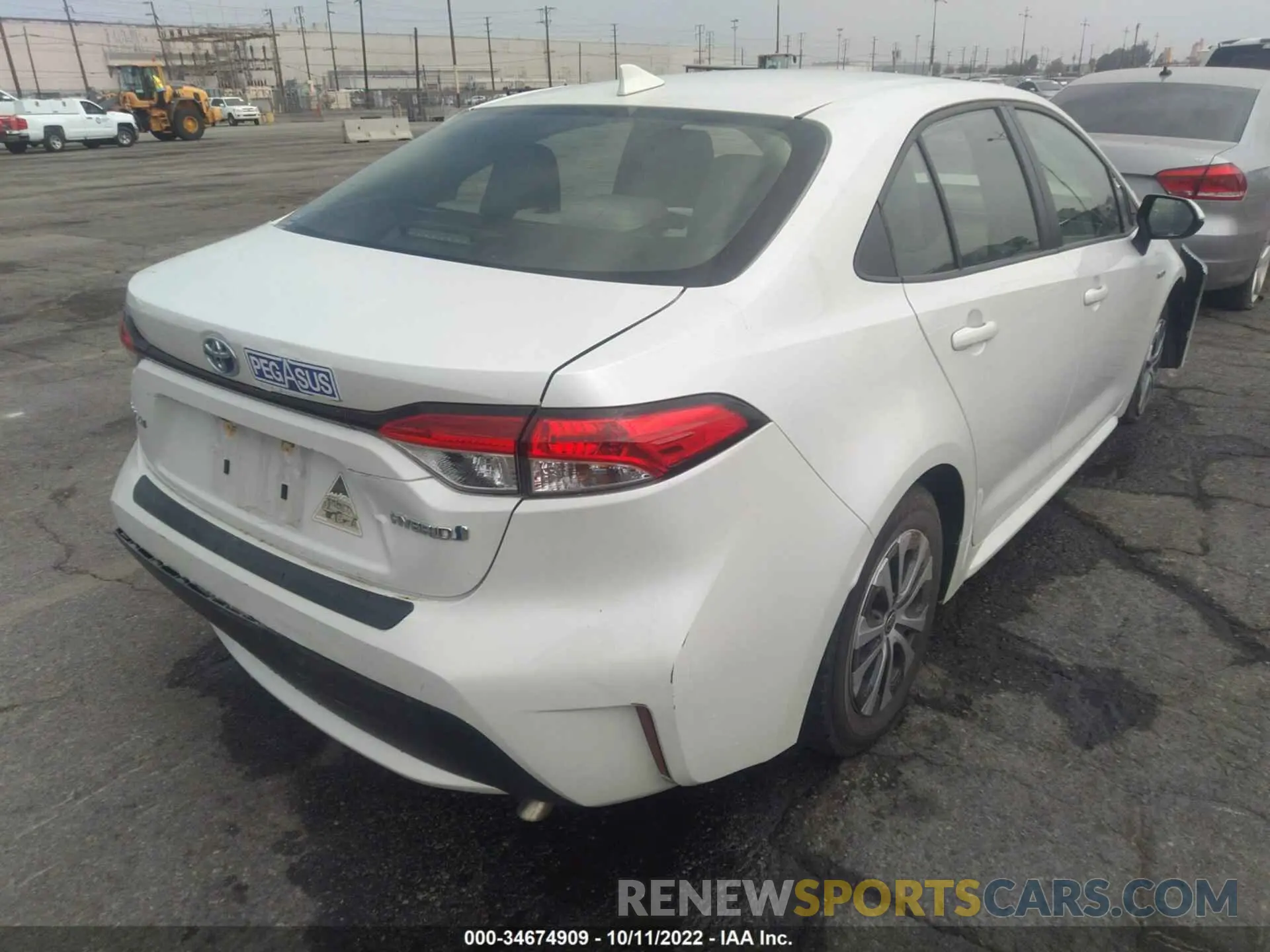4 Photograph of a damaged car JTDEAMDE2MJ031069 TOYOTA COROLLA 2021
