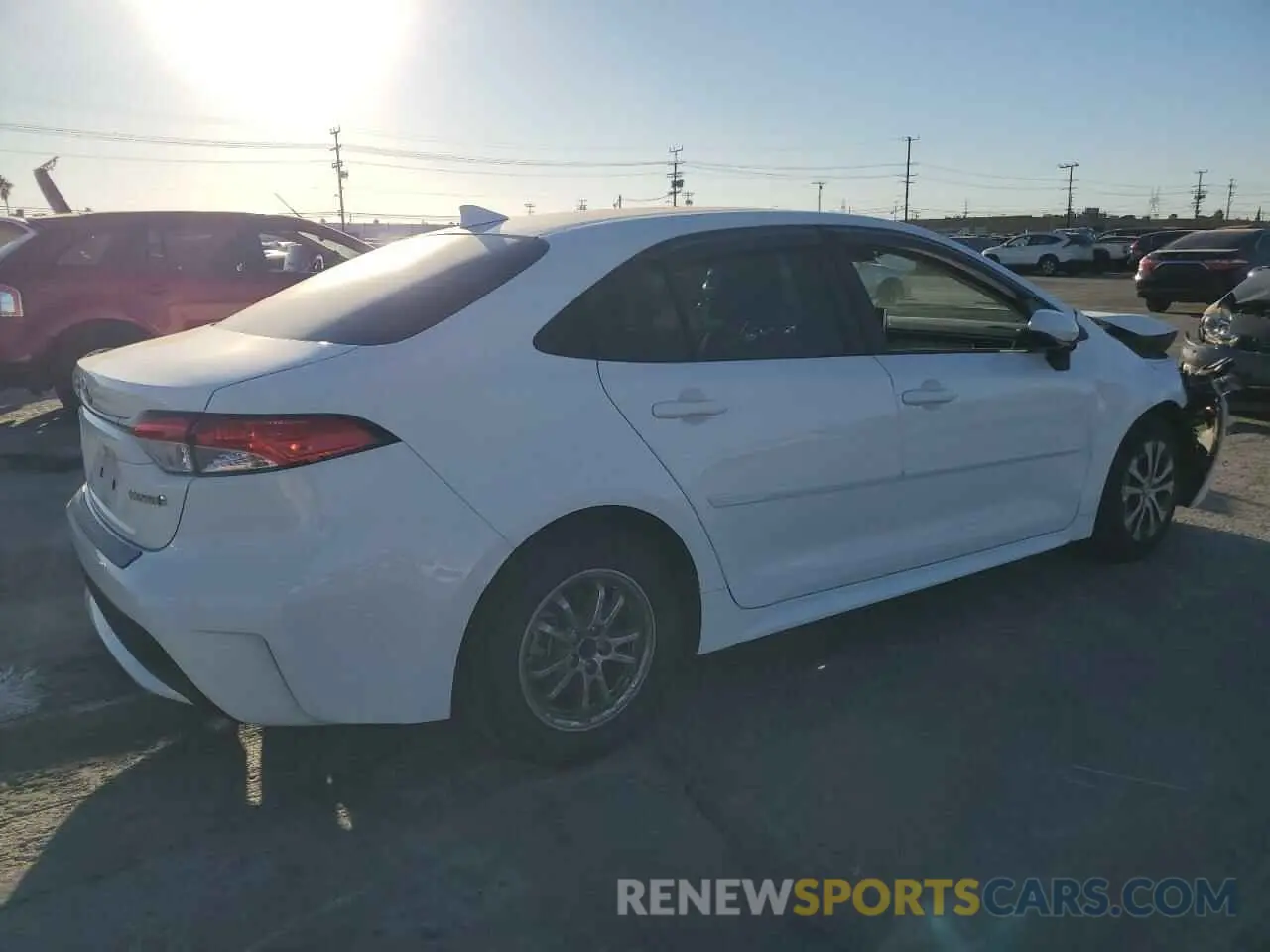 3 Photograph of a damaged car JTDEAMDE3MJ006181 TOYOTA COROLLA 2021