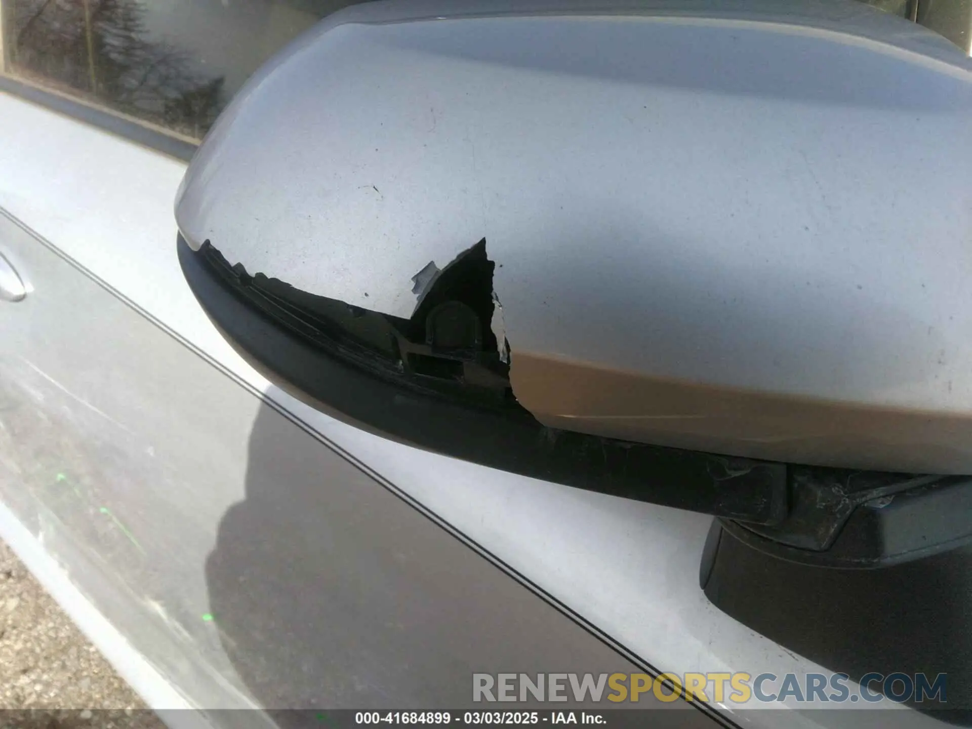 18 Photograph of a damaged car JTDEAMDE3MJ010599 TOYOTA COROLLA 2021