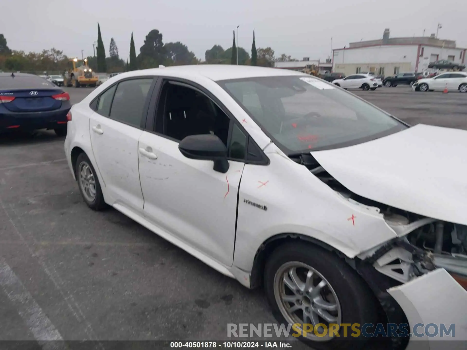 13 Фотография поврежденного автомобиля JTDEAMDE4MJ000115 TOYOTA COROLLA 2021