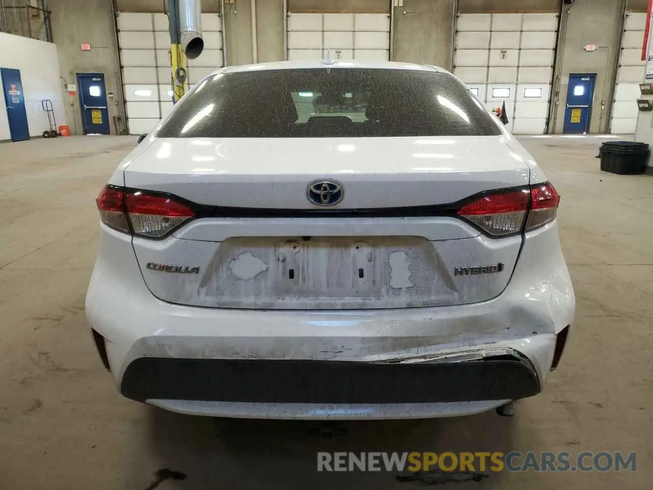 6 Photograph of a damaged car JTDEAMDE4MJ002382 TOYOTA COROLLA 2021