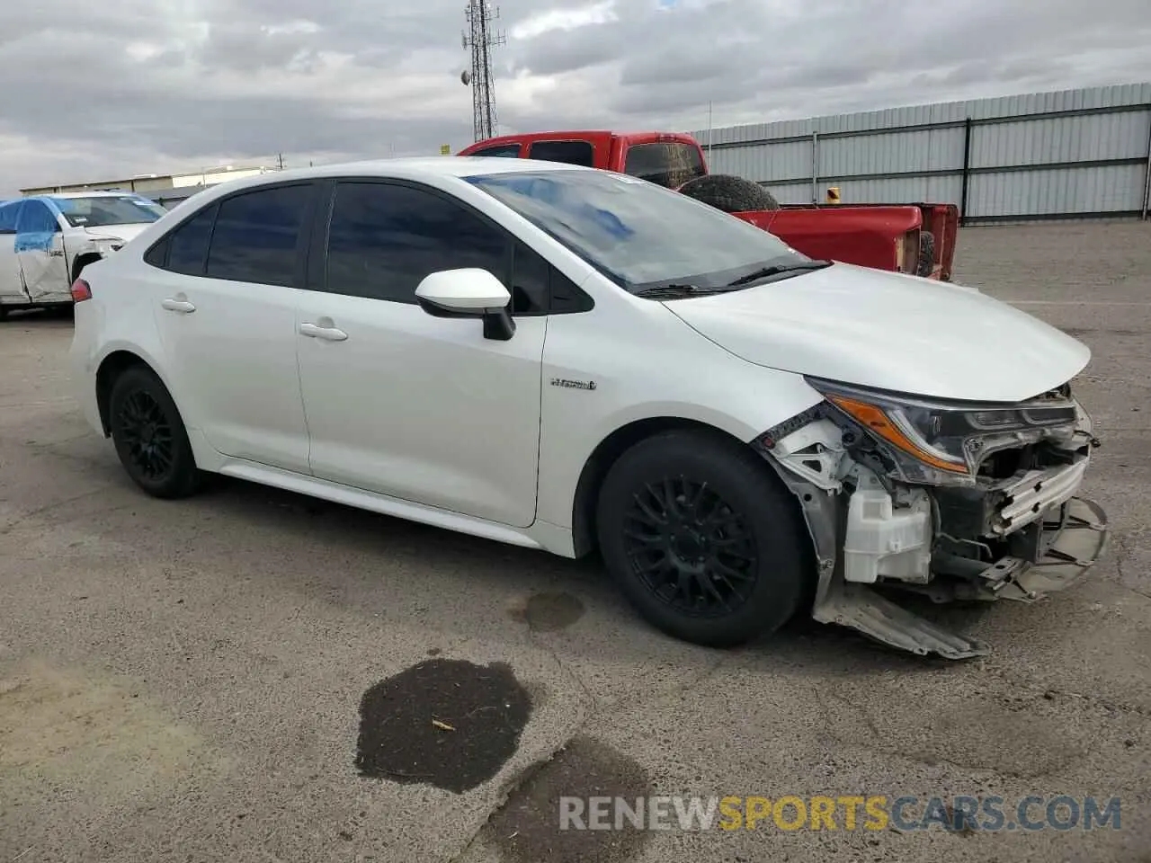 4 Photograph of a damaged car JTDEAMDE4MJ032580 TOYOTA COROLLA 2021