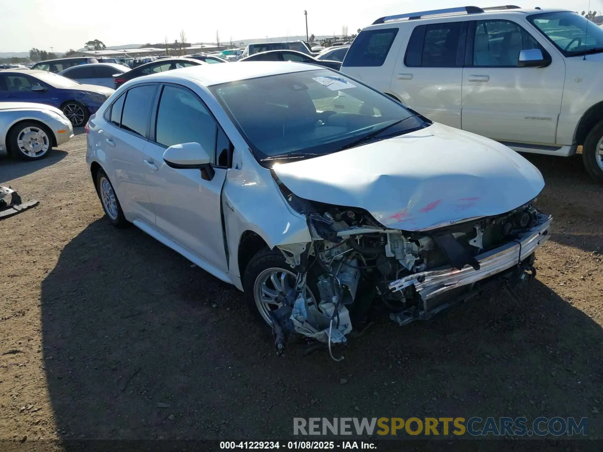 1 Фотография поврежденного автомобиля JTDEAMDE4MJ033003 TOYOTA COROLLA 2021