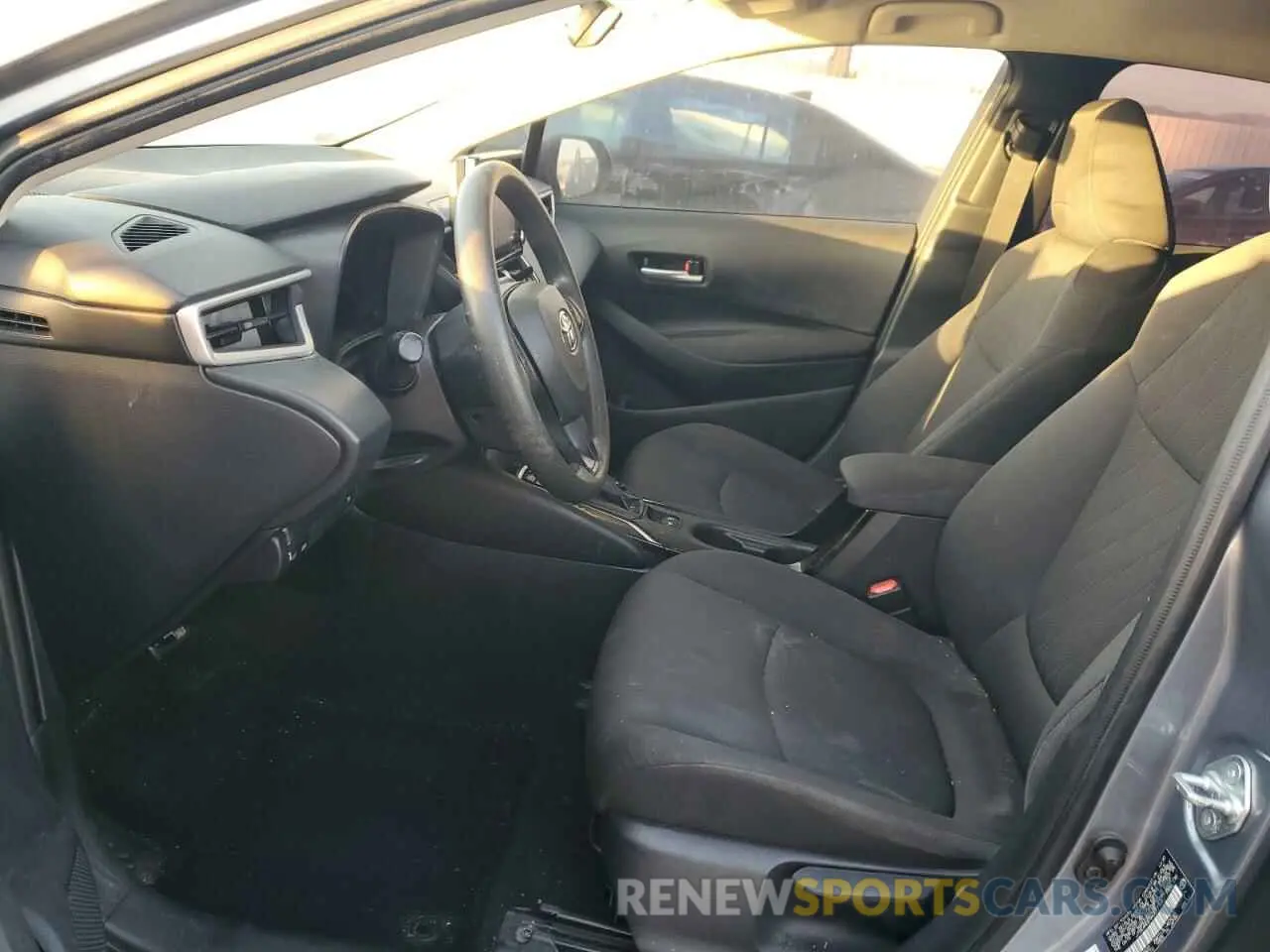 6 Photograph of a damaged car JTDEAMDE5MJ017764 TOYOTA COROLLA 2021