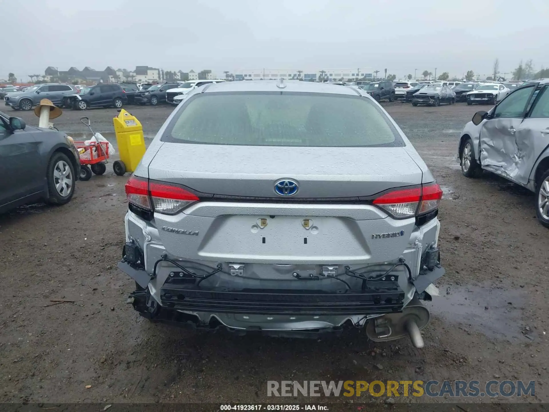 16 Фотография поврежденного автомобиля JTDEAMDE6MJ000987 TOYOTA COROLLA 2021