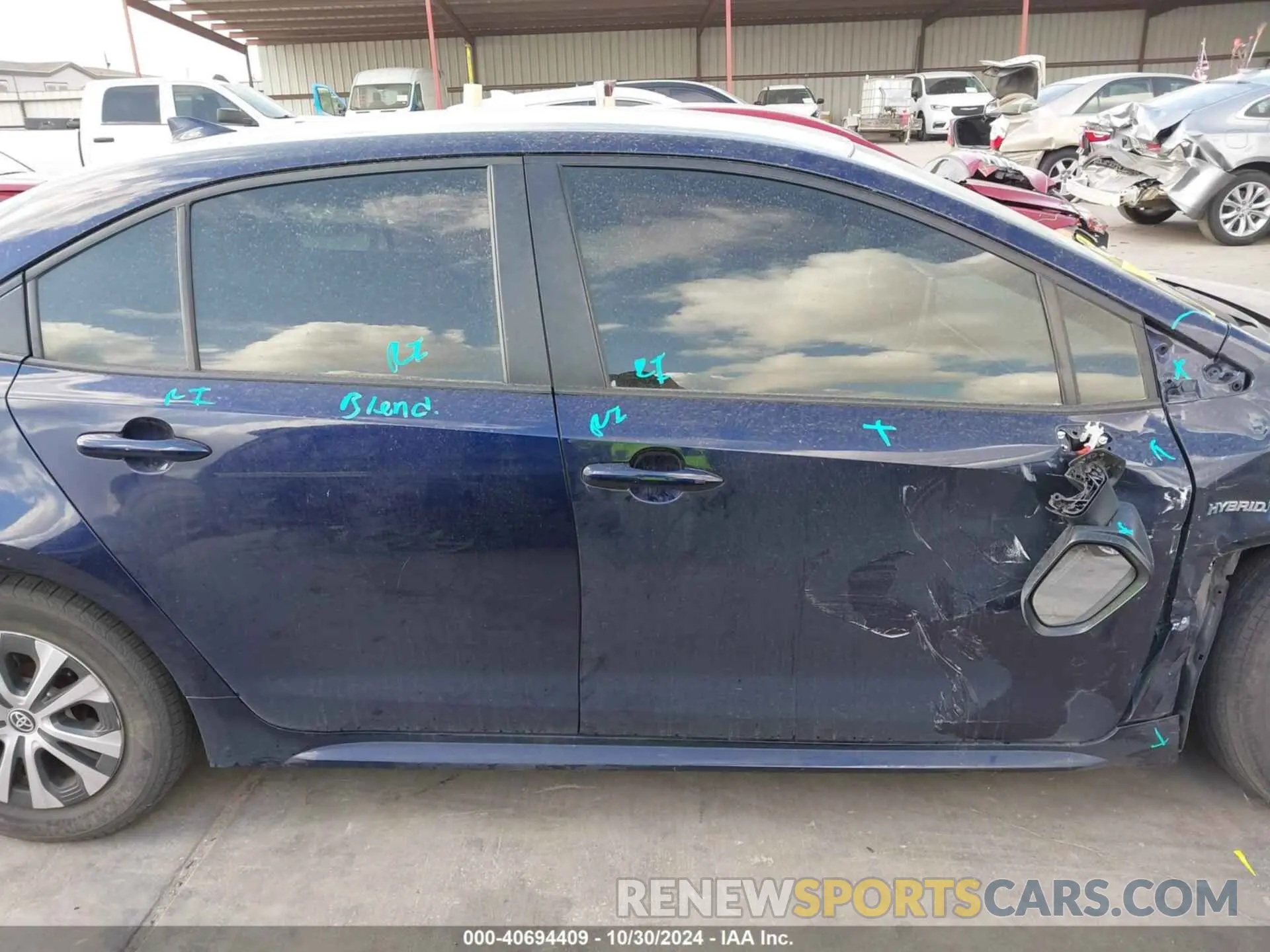 12 Photograph of a damaged car JTDEAMDE6MJ031172 TOYOTA COROLLA 2021