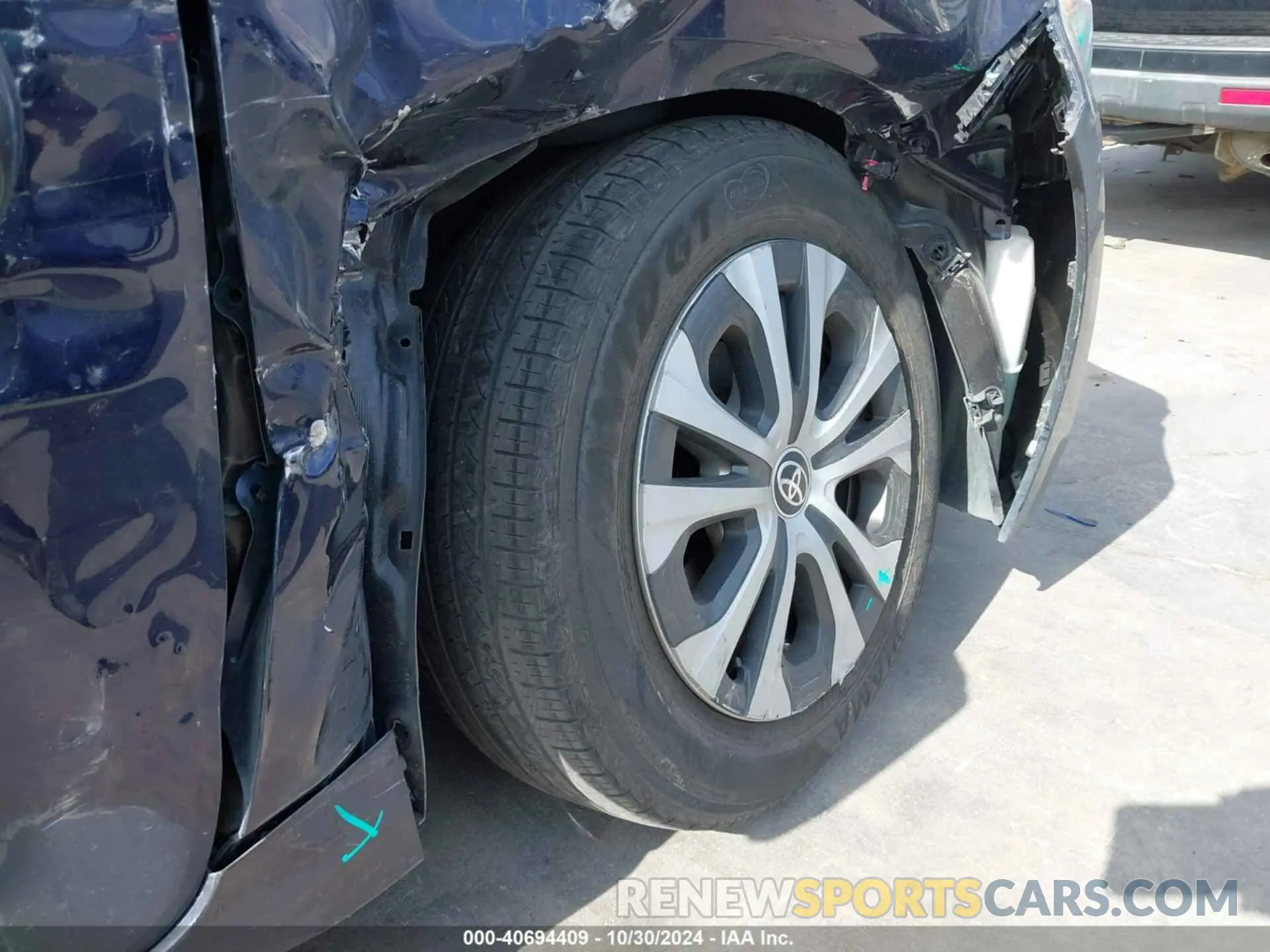 16 Photograph of a damaged car JTDEAMDE6MJ031172 TOYOTA COROLLA 2021