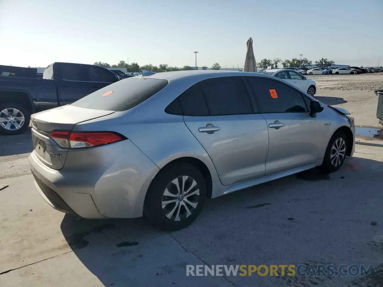 3 Photograph of a damaged car JTDEAMDE6MJ031432 TOYOTA COROLLA 2021