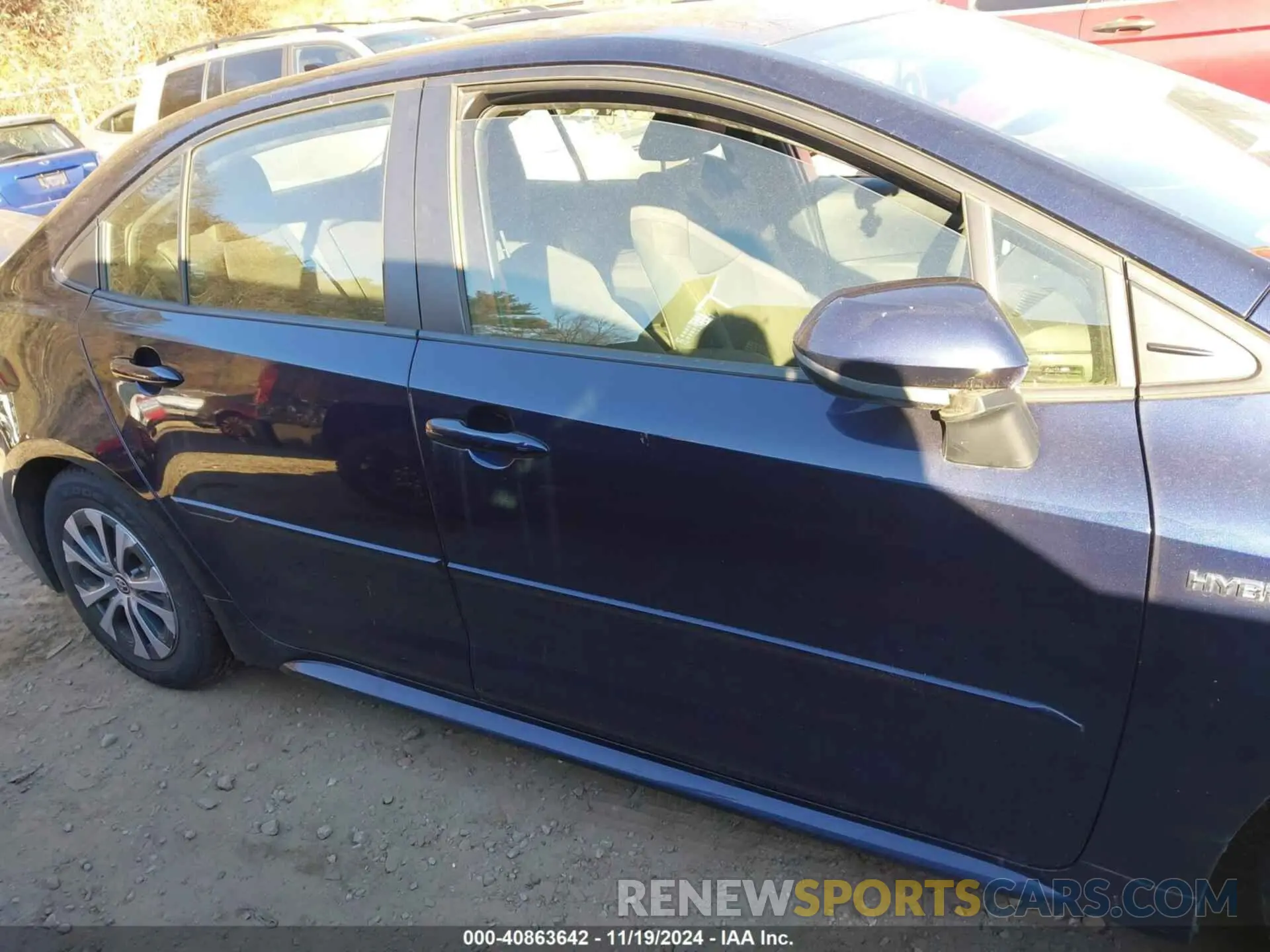 13 Photograph of a damaged car JTDEAMDE7MJ016695 TOYOTA COROLLA 2021