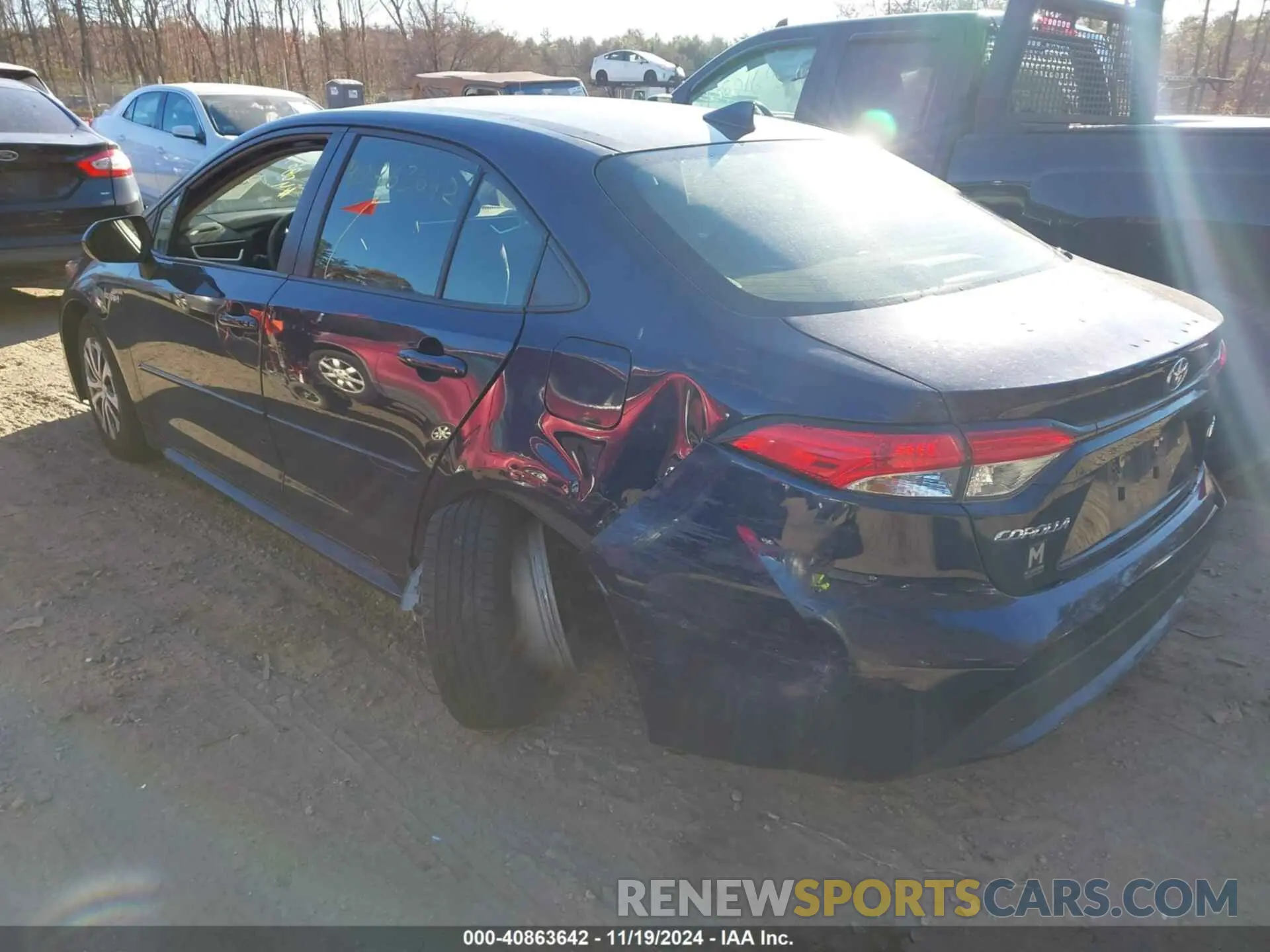 3 Photograph of a damaged car JTDEAMDE7MJ016695 TOYOTA COROLLA 2021