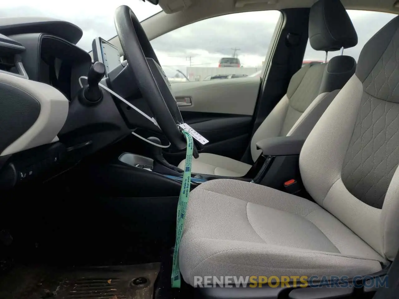7 Photograph of a damaged car JTDEAMDE8MJ007794 TOYOTA COROLLA 2021