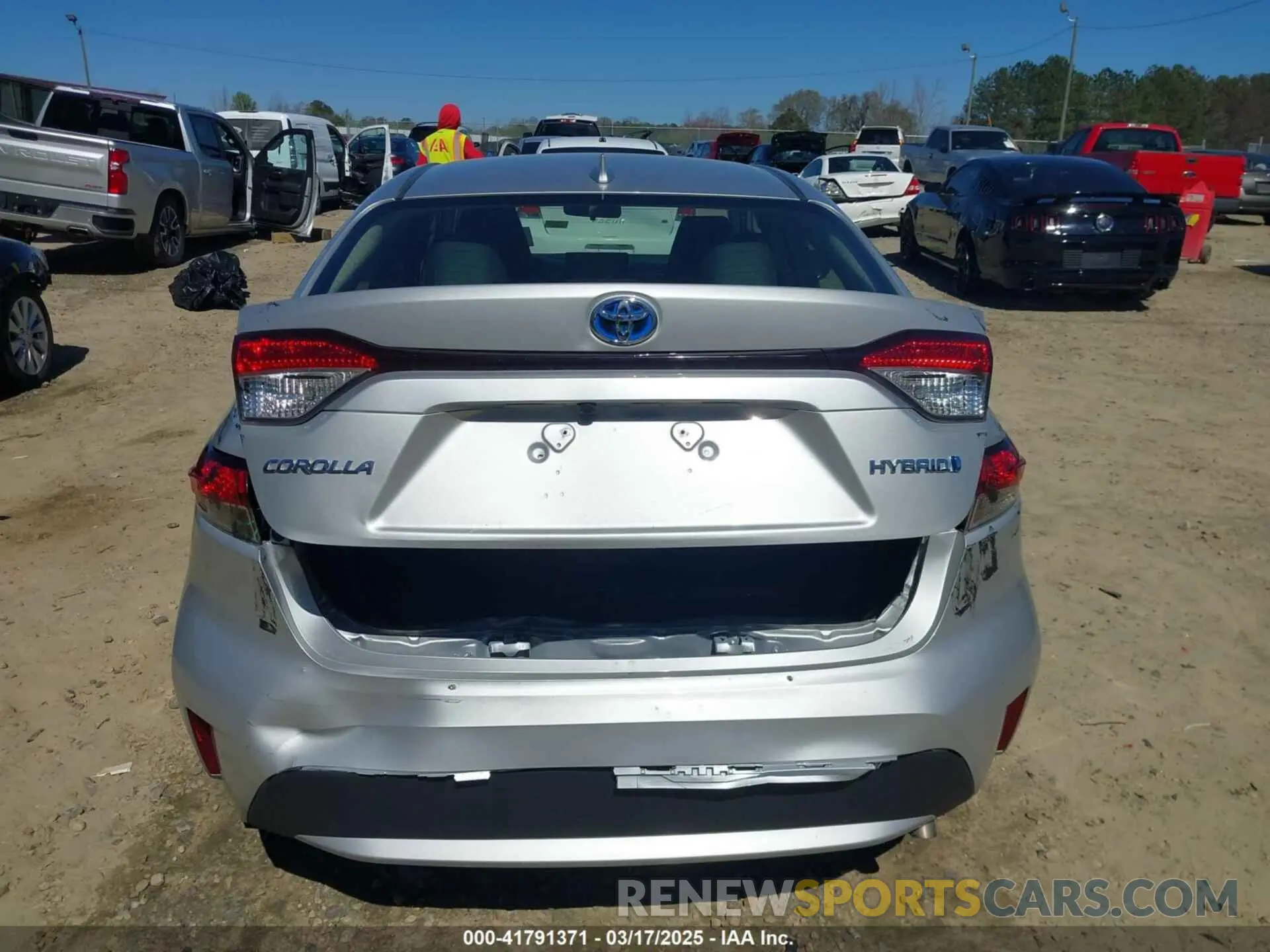 6 Photograph of a damaged car JTDEAMDE8MJ011201 TOYOTA COROLLA 2021