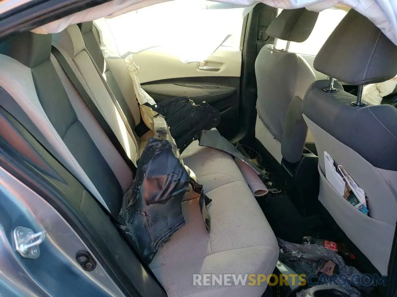 10 Photograph of a damaged car JTDEAMDE8MJ022859 TOYOTA COROLLA 2021