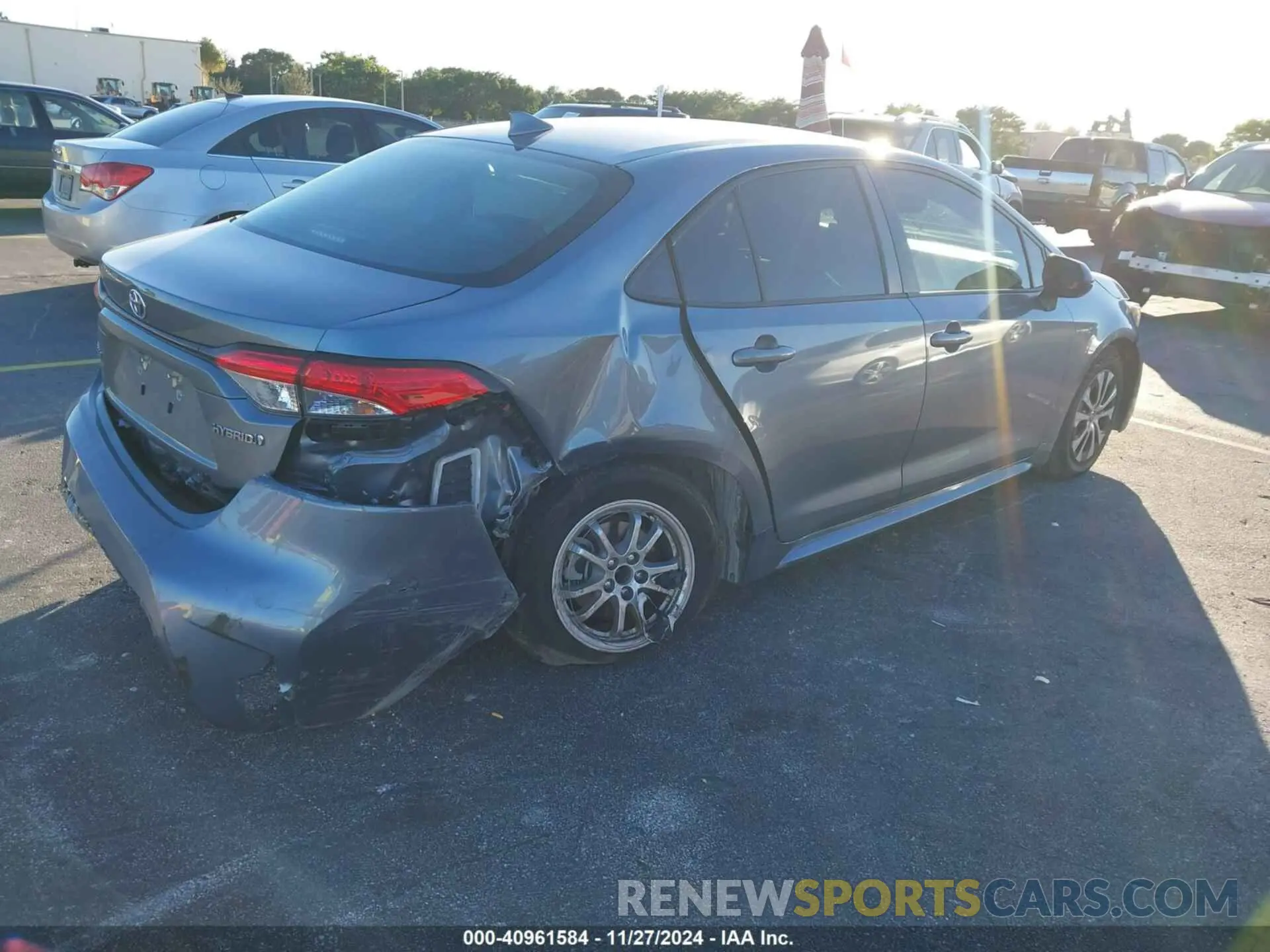 4 Photograph of a damaged car JTDEAMDE8MJ032372 TOYOTA COROLLA 2021