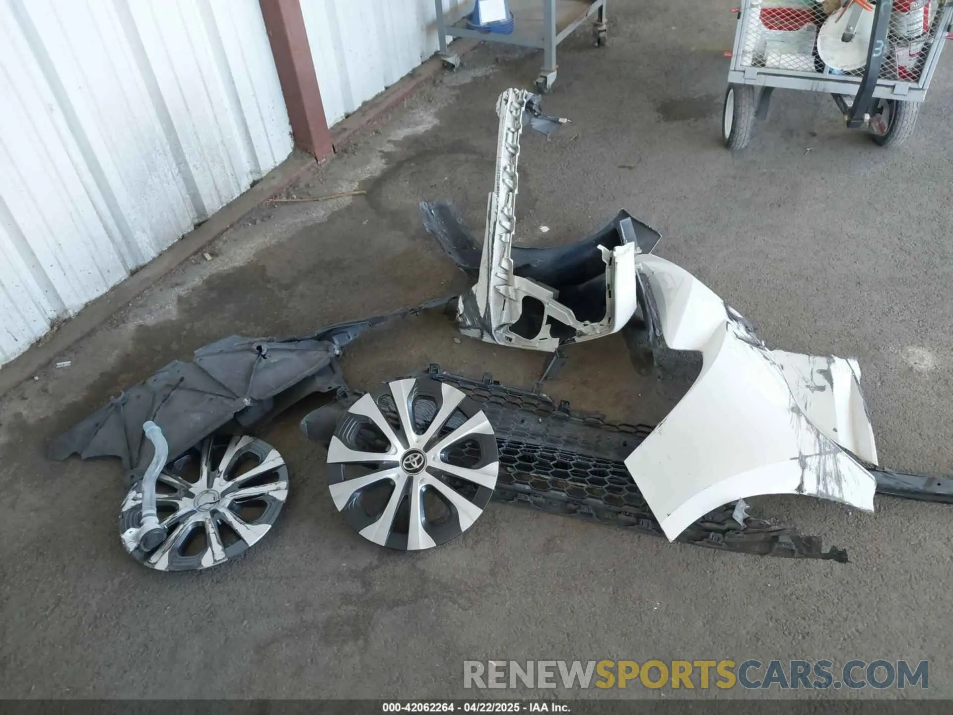 11 Photograph of a damaged car JTDEAMDEXMJ020949 TOYOTA COROLLA 2021