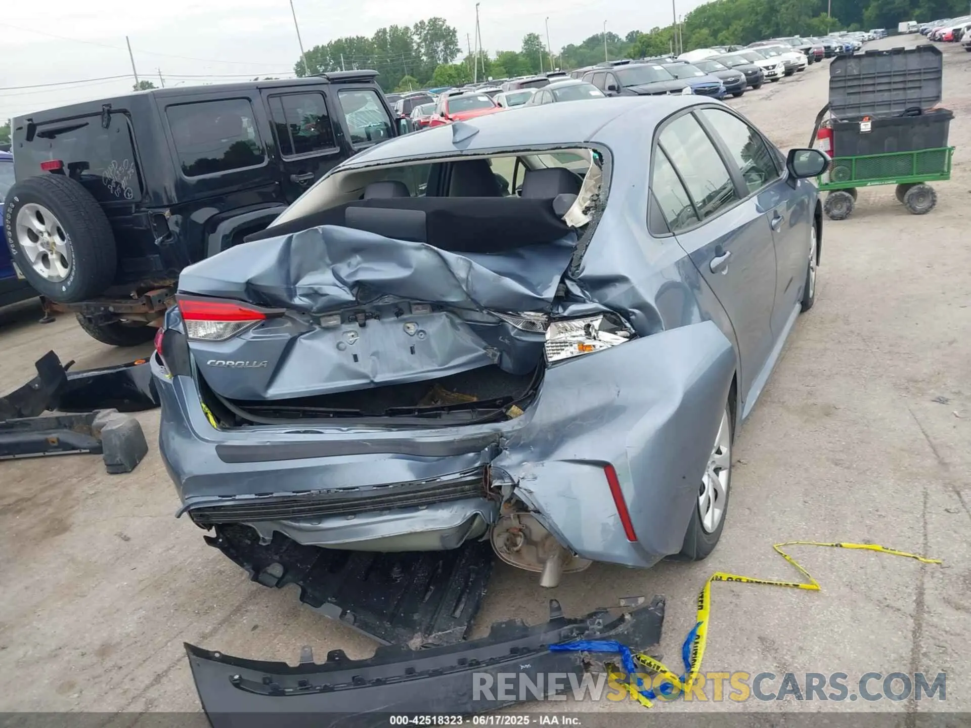 16 Photograph of a damaged car JTDEPMAE0MJ129262 TOYOTA COROLLA 2021