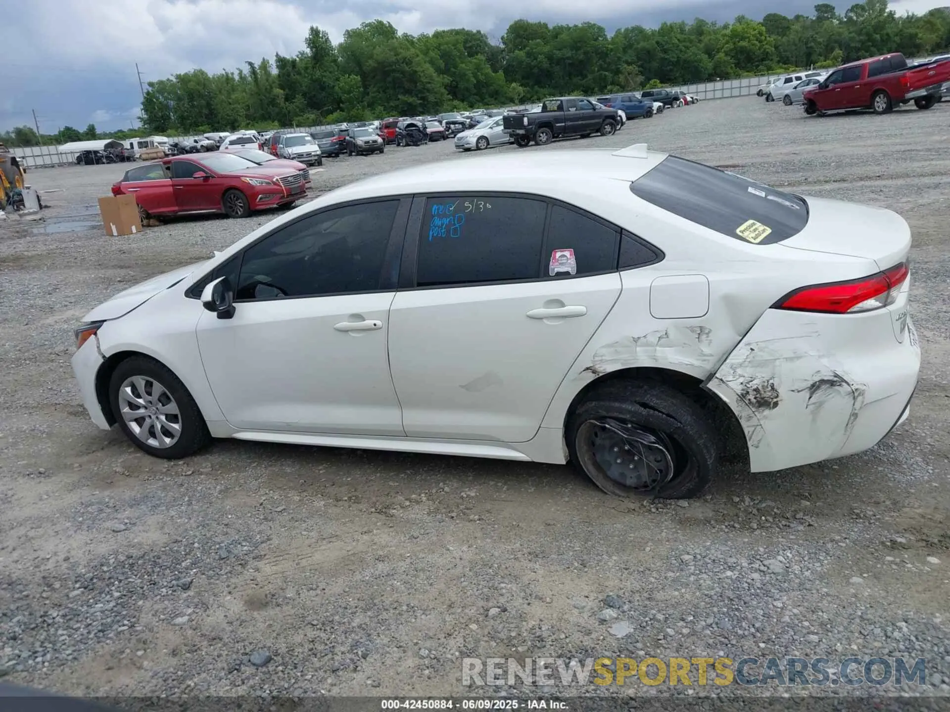 14 Photograph of a damaged car JTDEPMAE0MJ135353 TOYOTA COROLLA 2021