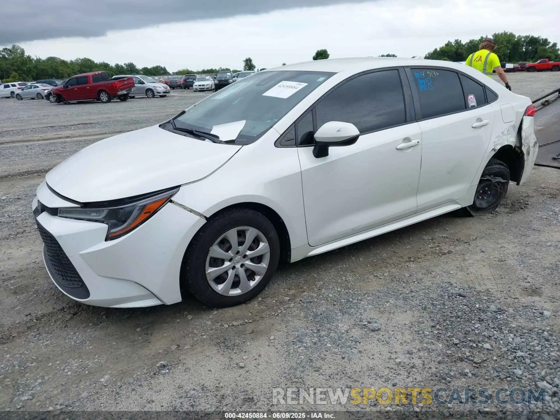 2 Photograph of a damaged car JTDEPMAE0MJ135353 TOYOTA COROLLA 2021