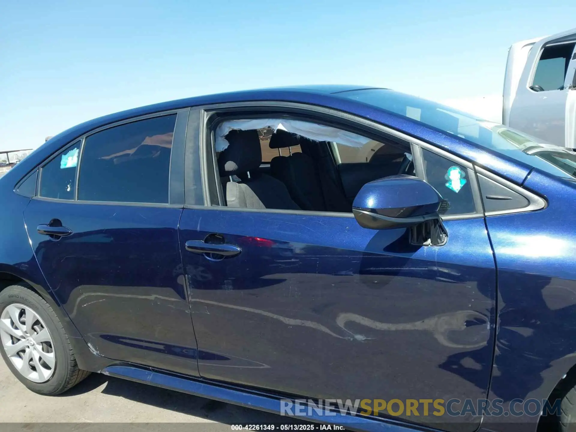 13 Photograph of a damaged car JTDEPMAE0MJ136566 TOYOTA COROLLA 2021