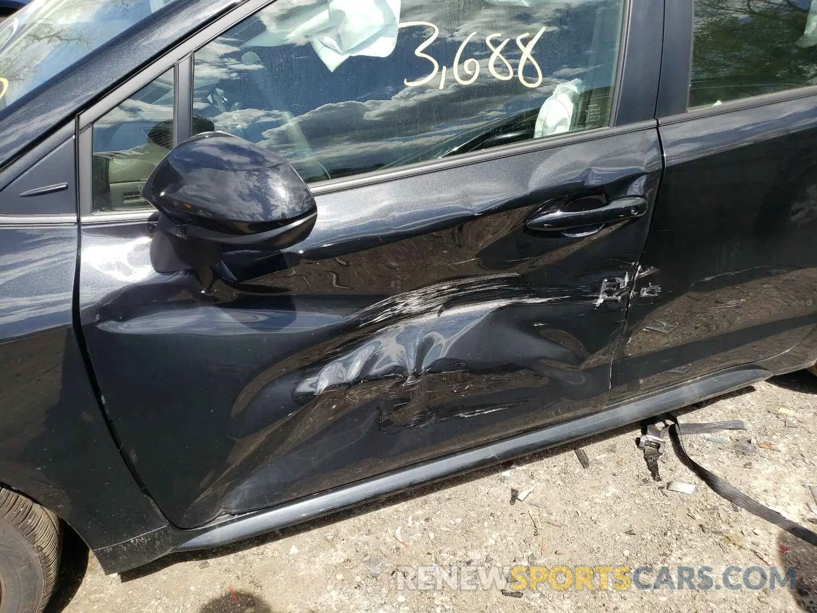 9 Photograph of a damaged car JTDEPMAE1MJ138360 TOYOTA COROLLA 2021