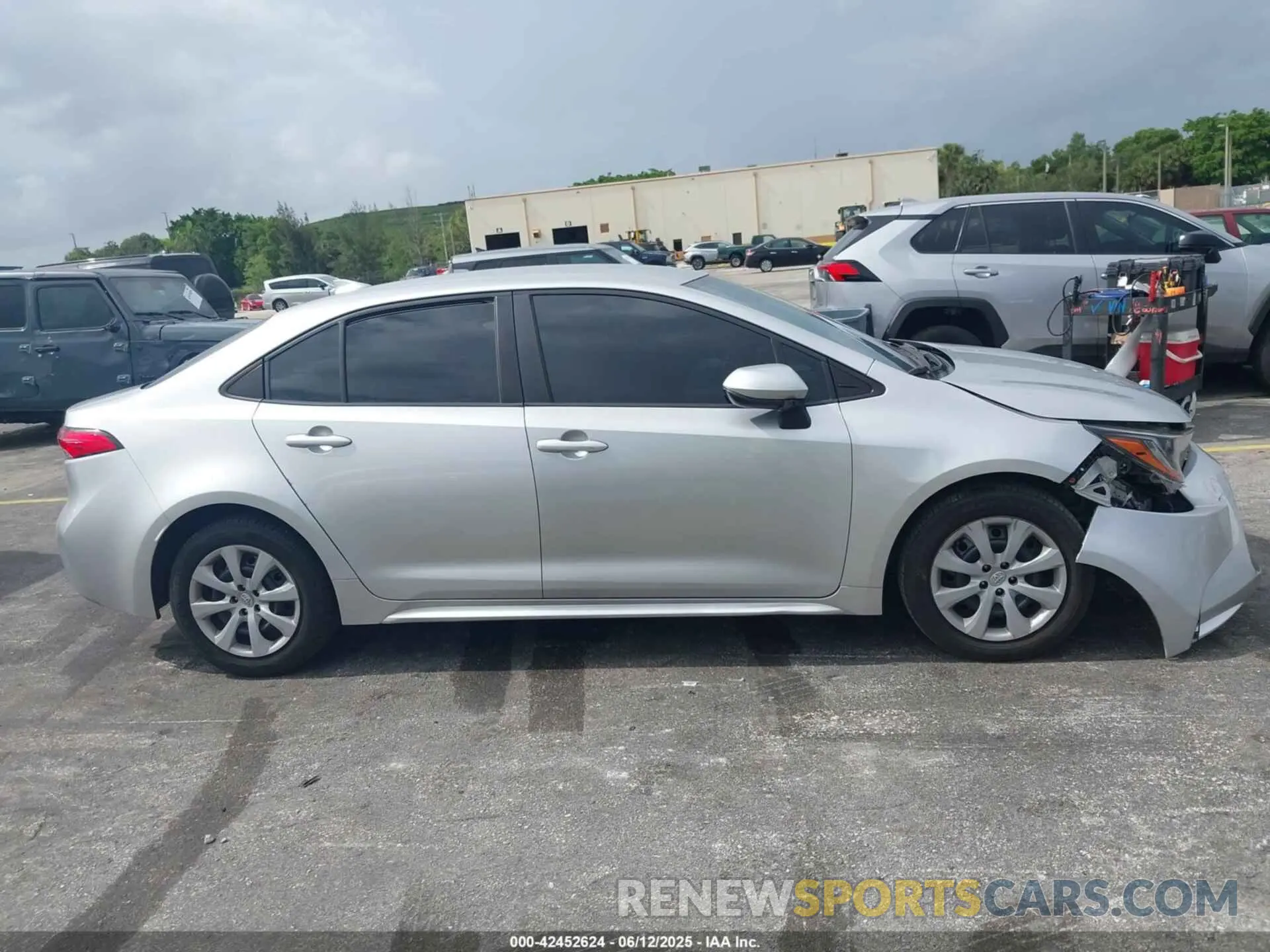 13 Photograph of a damaged car JTDEPMAE2MJ118991 TOYOTA COROLLA 2021