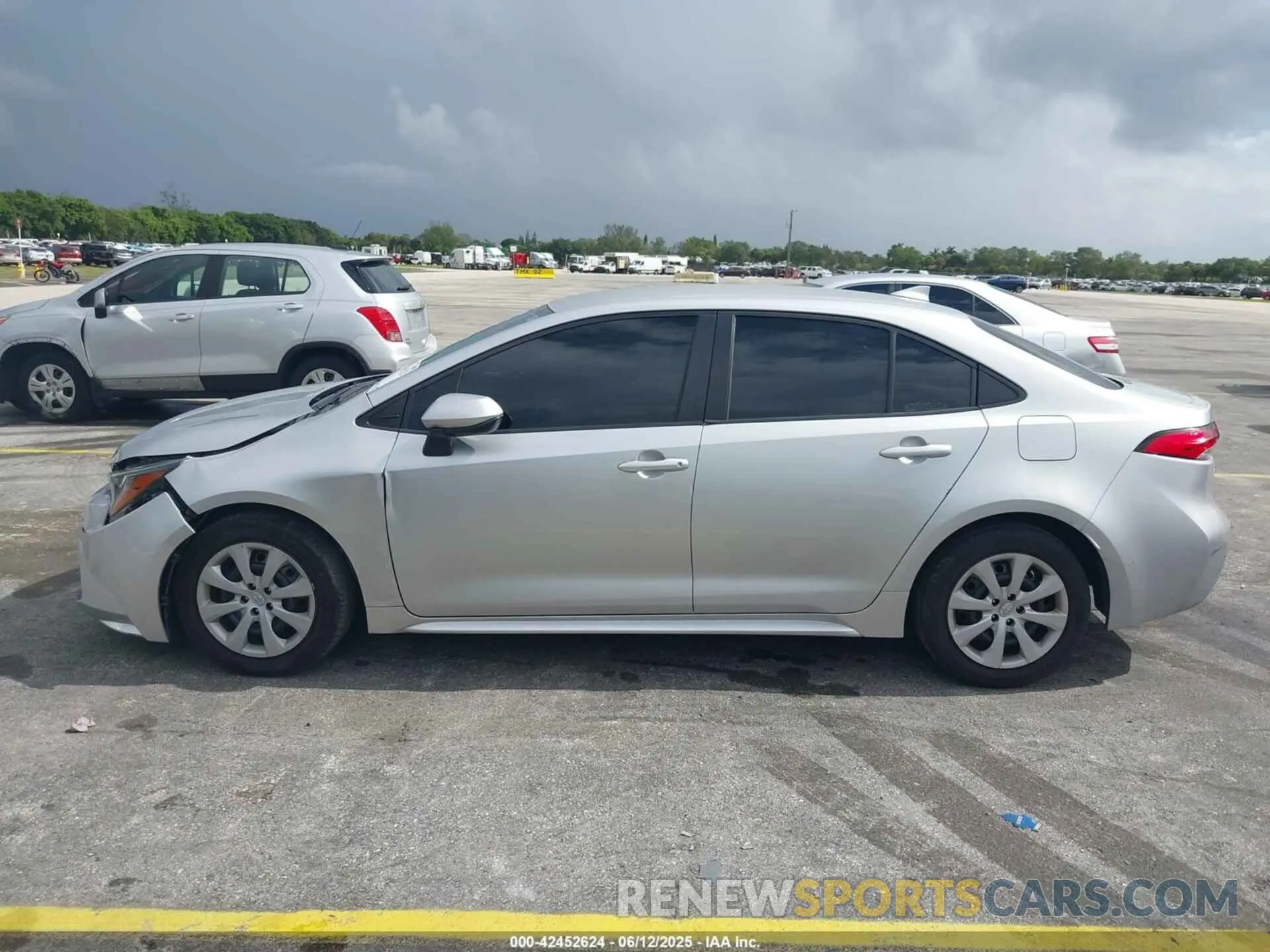 14 Photograph of a damaged car JTDEPMAE2MJ118991 TOYOTA COROLLA 2021